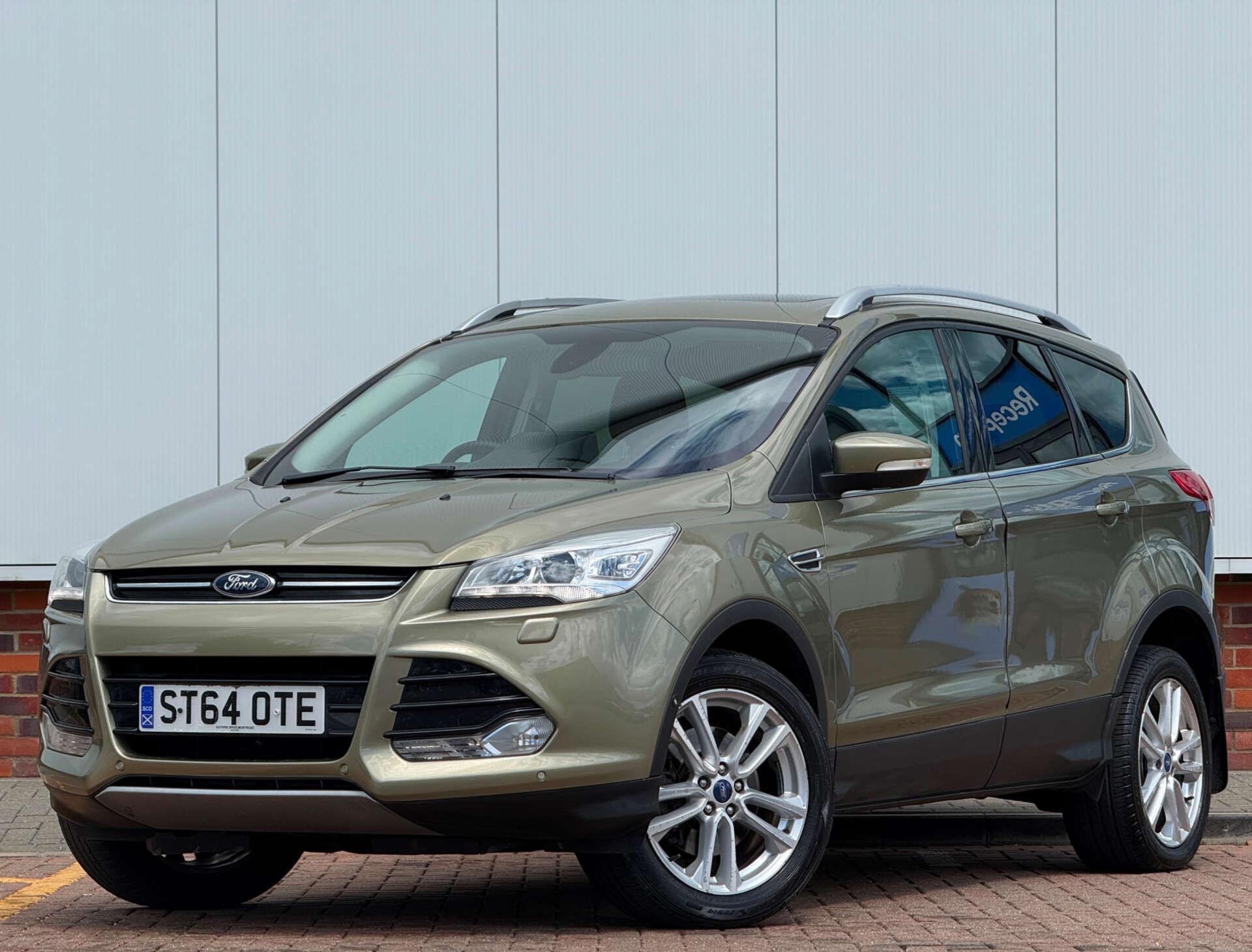 Ford Kuga view 3
