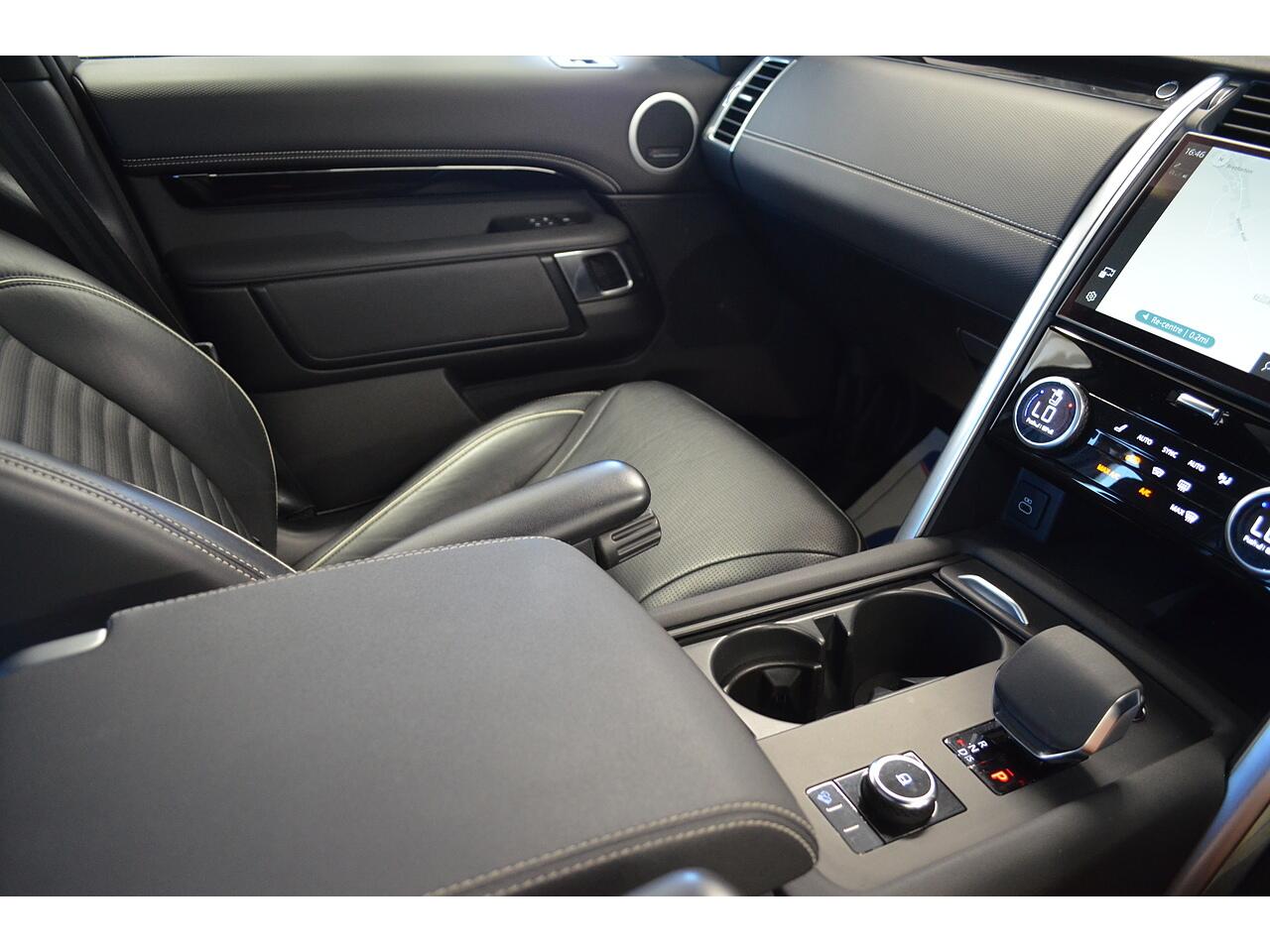 Land Rover Discovery view 46