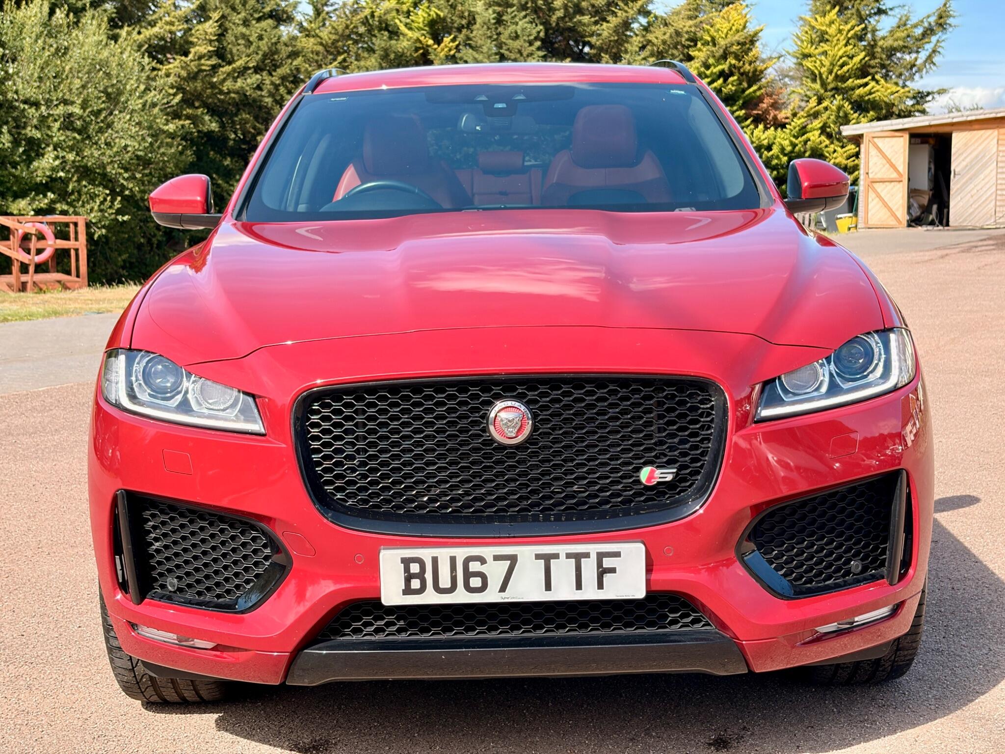 Jaguar F-Pace view 2