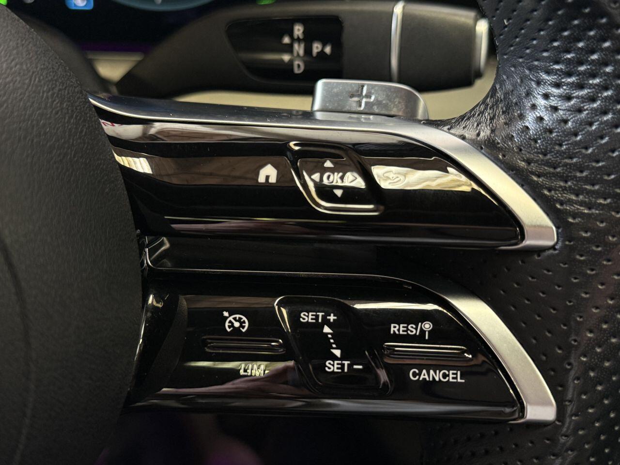 Mercedes-Benz E Class view 40