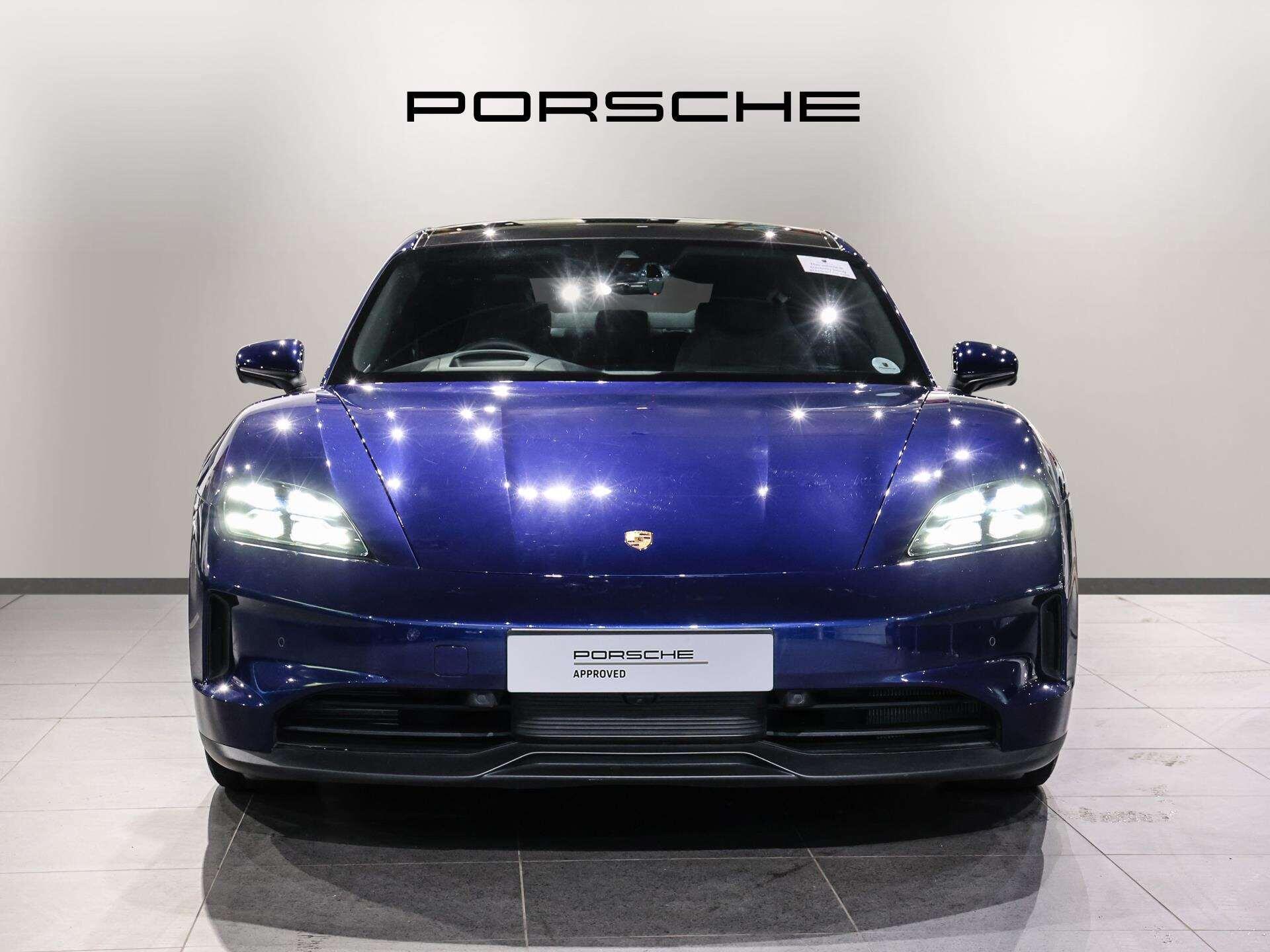 Porsche Taycan view 9