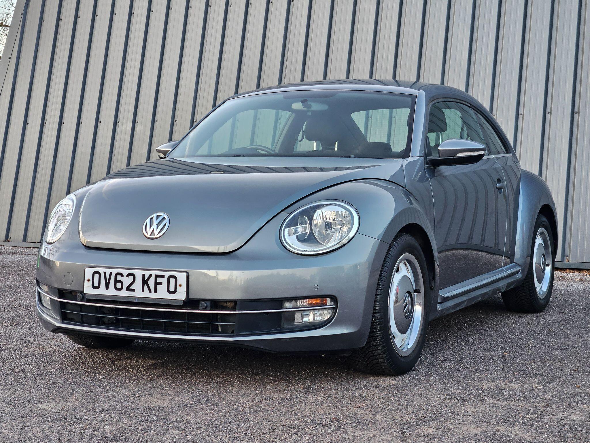 2012 Volkswagen Beetle image 3