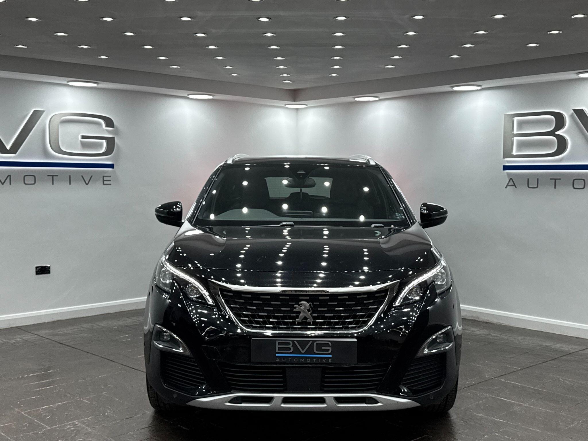 Peugeot 5008 view 4