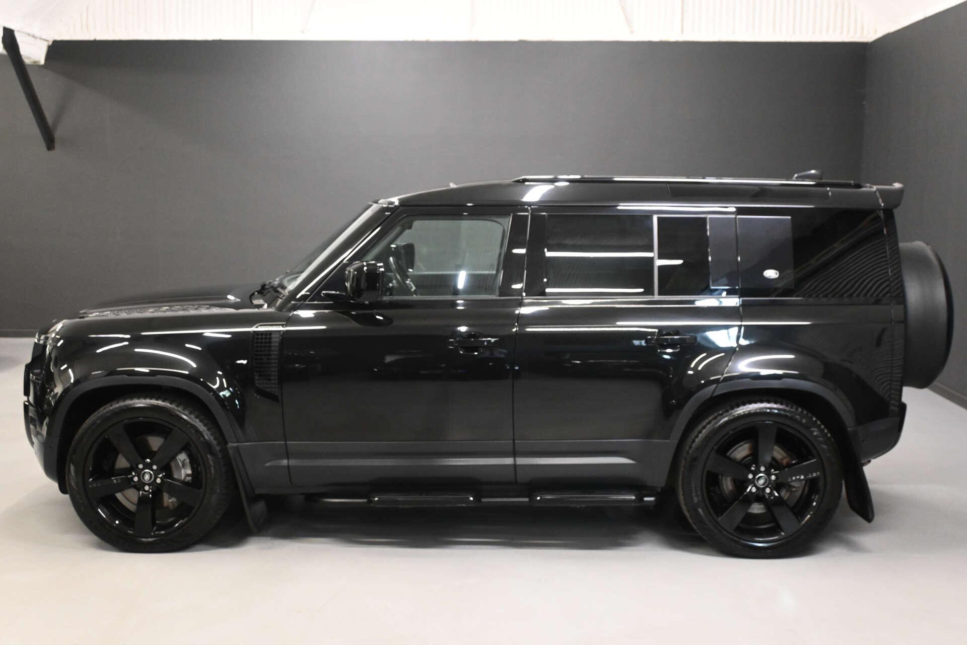Land Rover Defender view 38