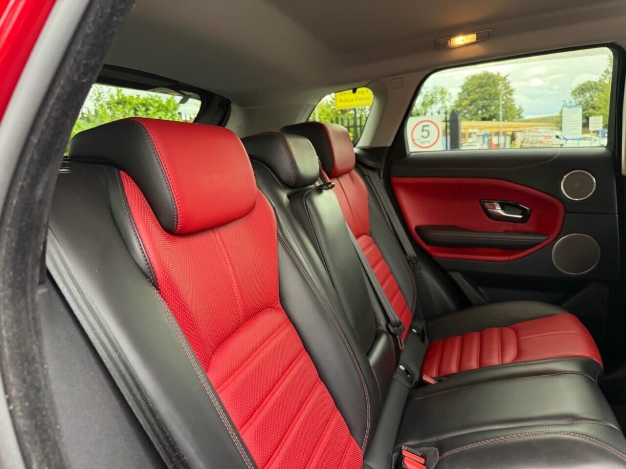 Land Rover Range Rover Evoque view 32