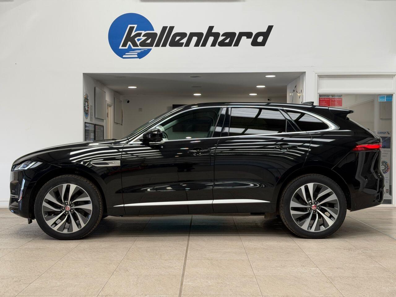 Jaguar F-Pace view 5