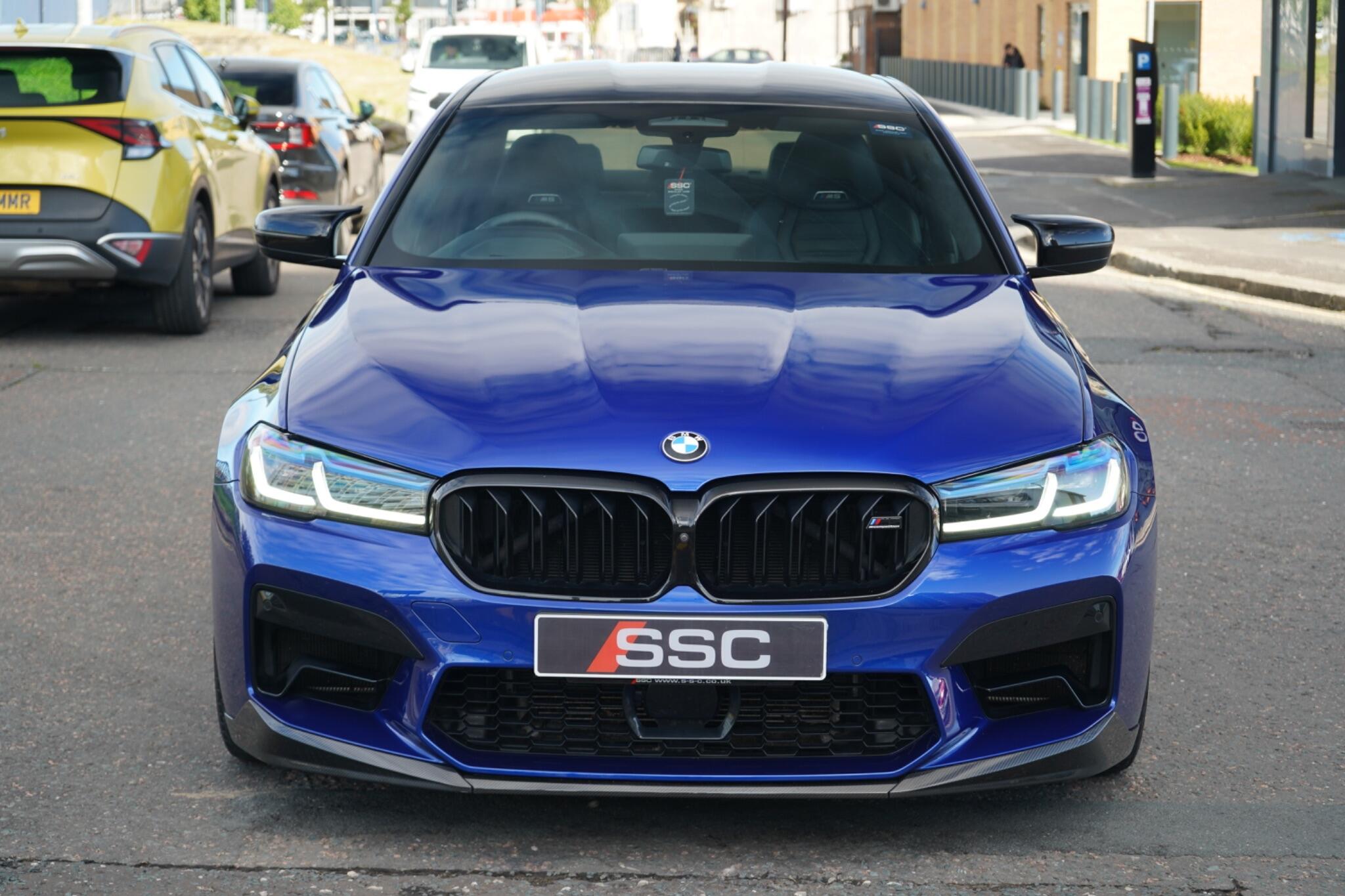 BMW M5 view 6