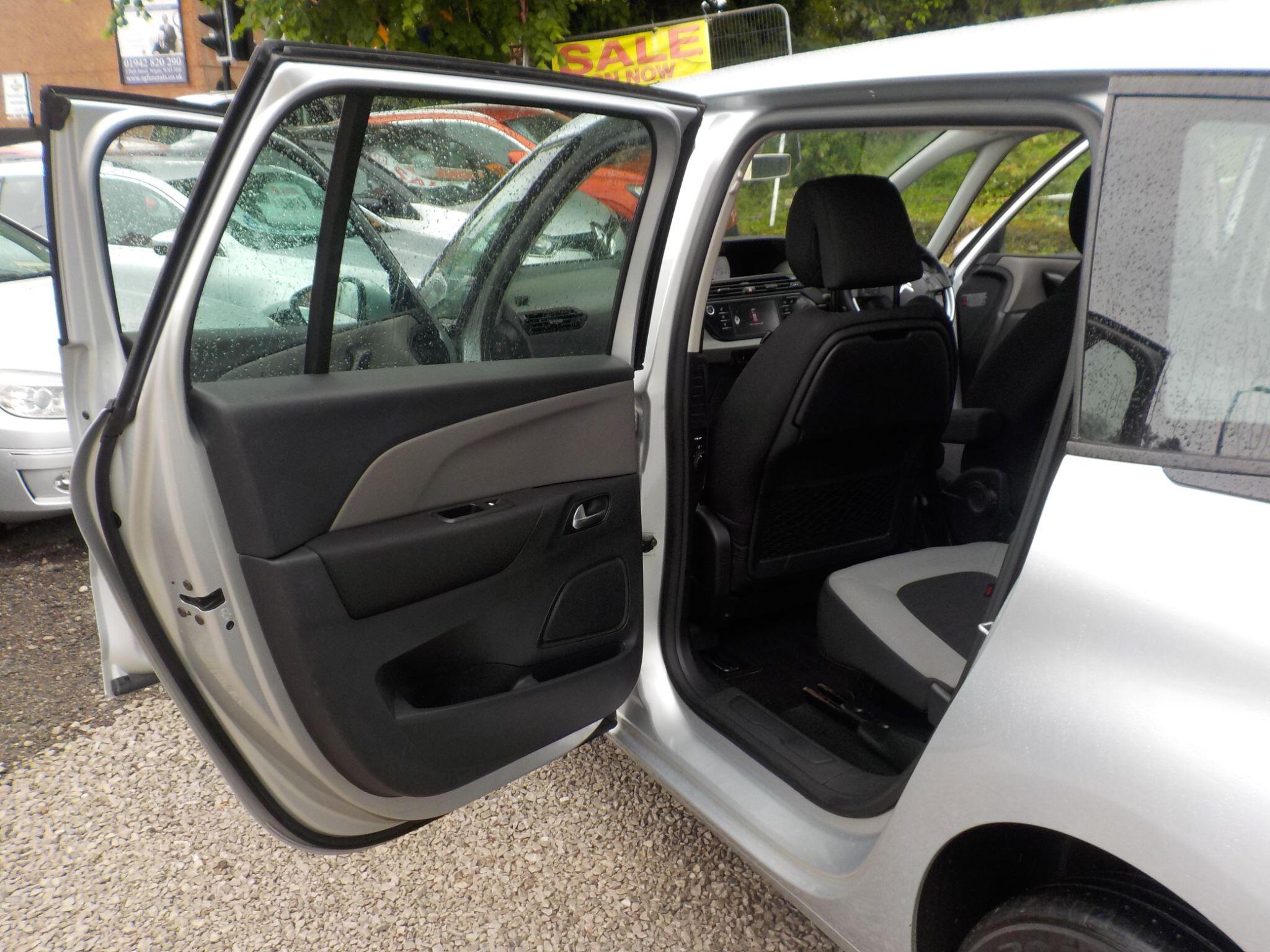 Citroen Grand C4 Picasso 1.6 e-HDi VTR+ Euro 5 (s/s) 5dr