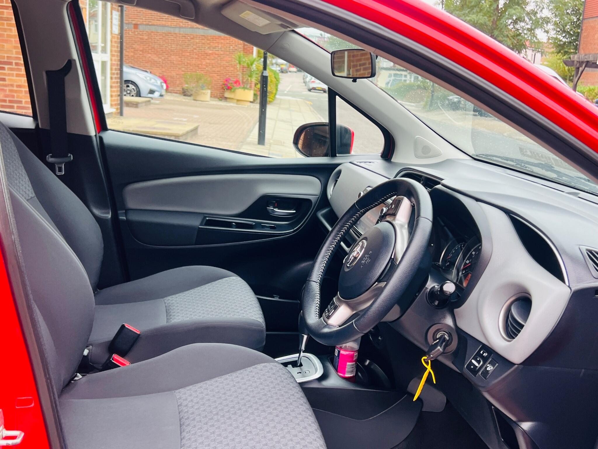 Toyota Yaris view 31