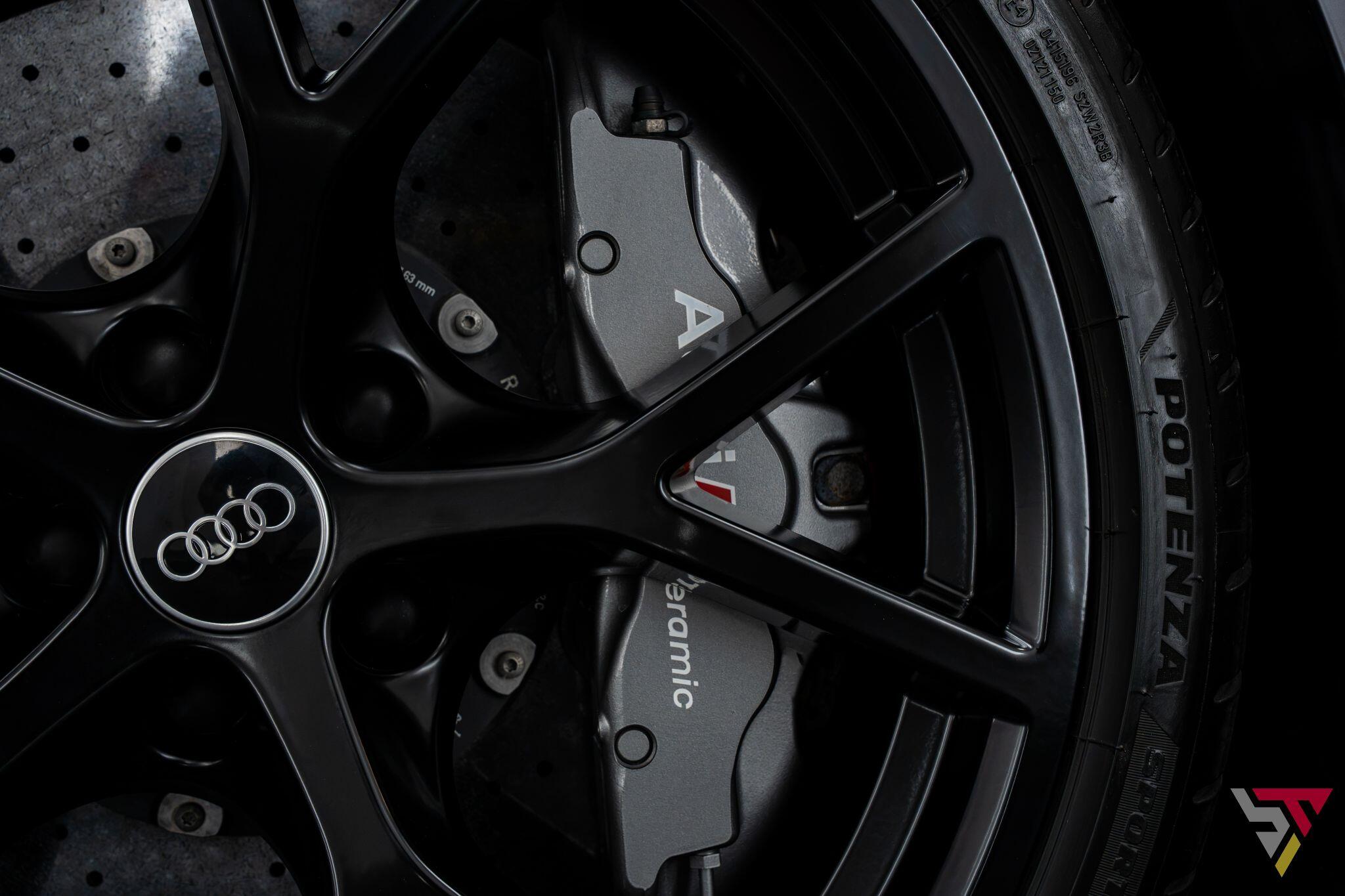 Audi RS3 view 5