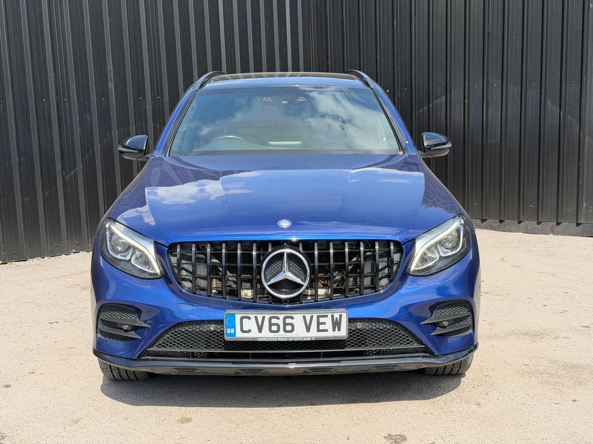 Mercedes-Benz GLC view 10