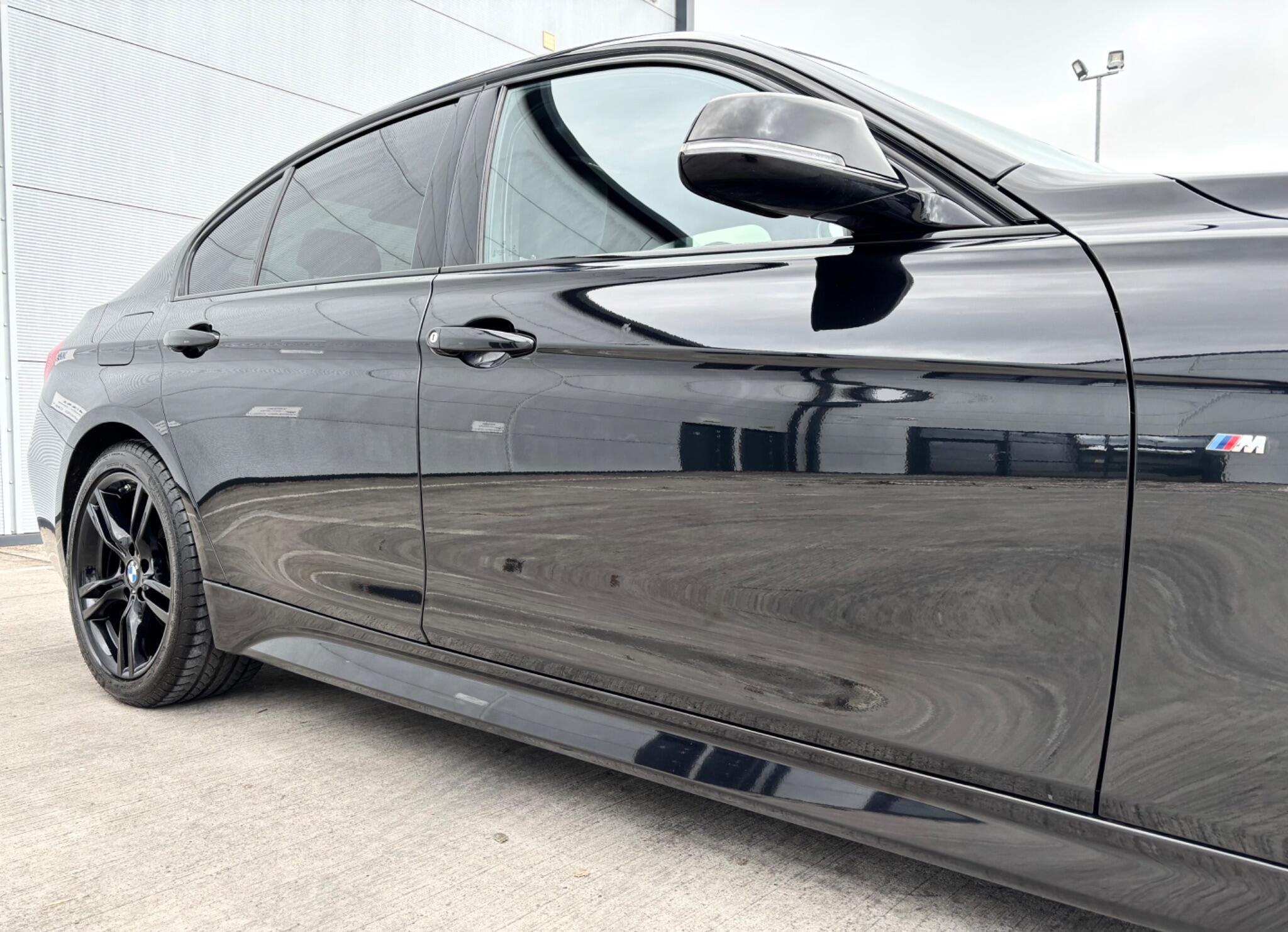 BMW 3 Series view 10