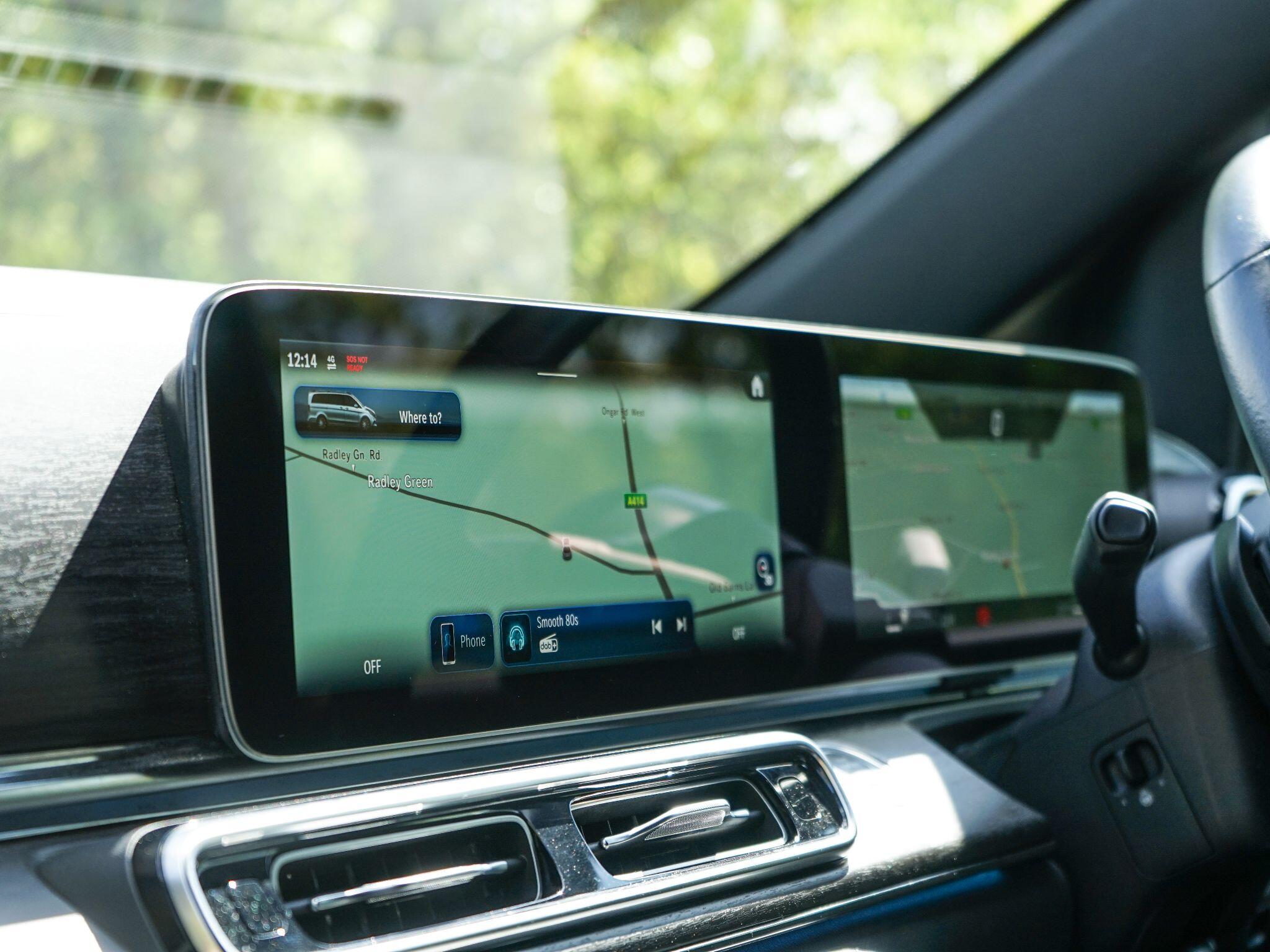 Mercedes-Benz V Class view 16