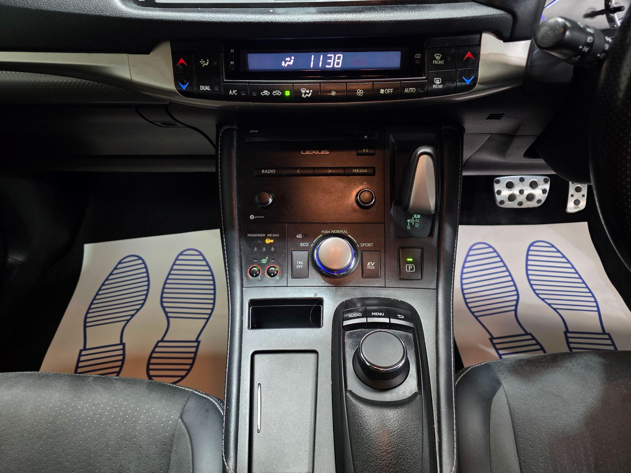 Lexus CT view 9