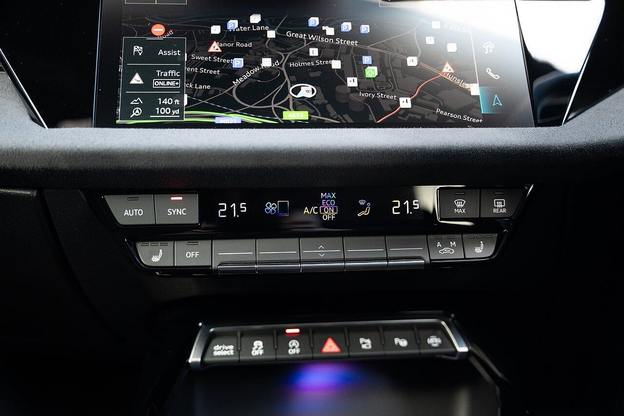 Audi RS3 view 34