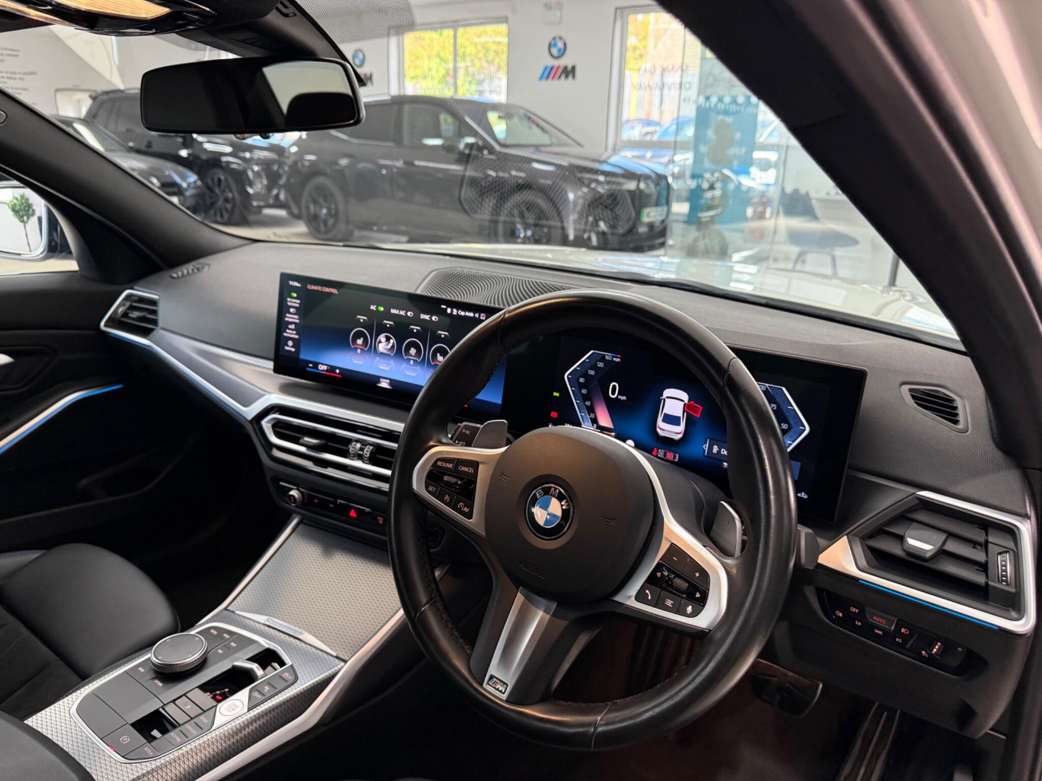 BMW 3 Series view 36