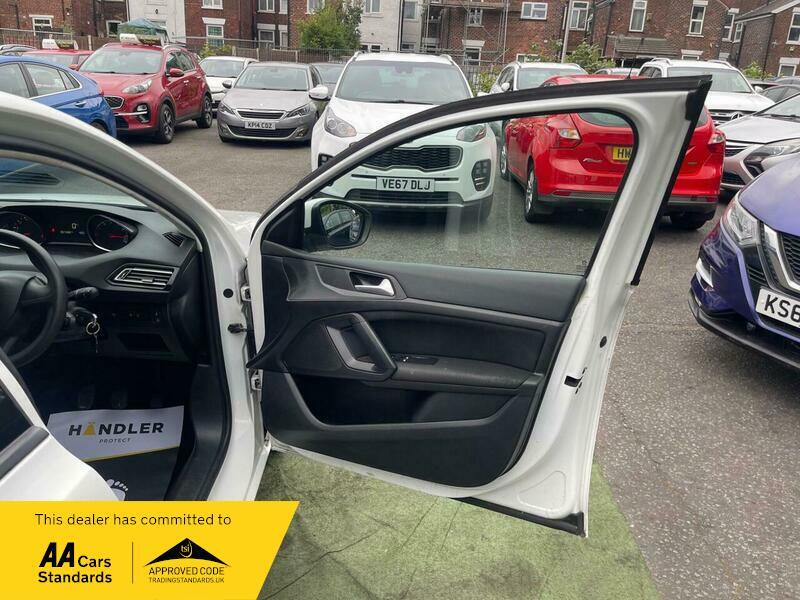 2017 Peugeot 308 1.2 PureTech Access Euro 6 (s/s) 5dr • 57,445 miles image 27