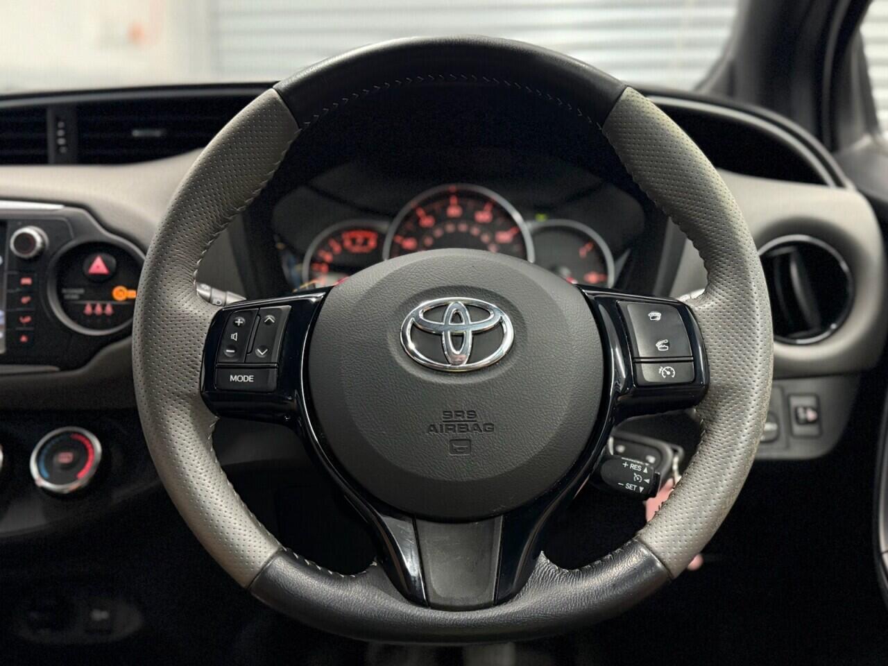 Toyota Yaris view 13