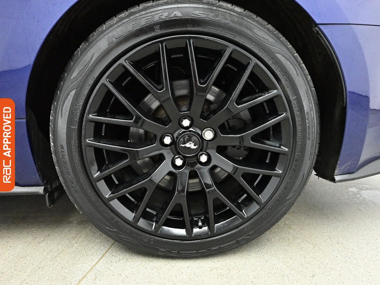 Ford Mustang view 28