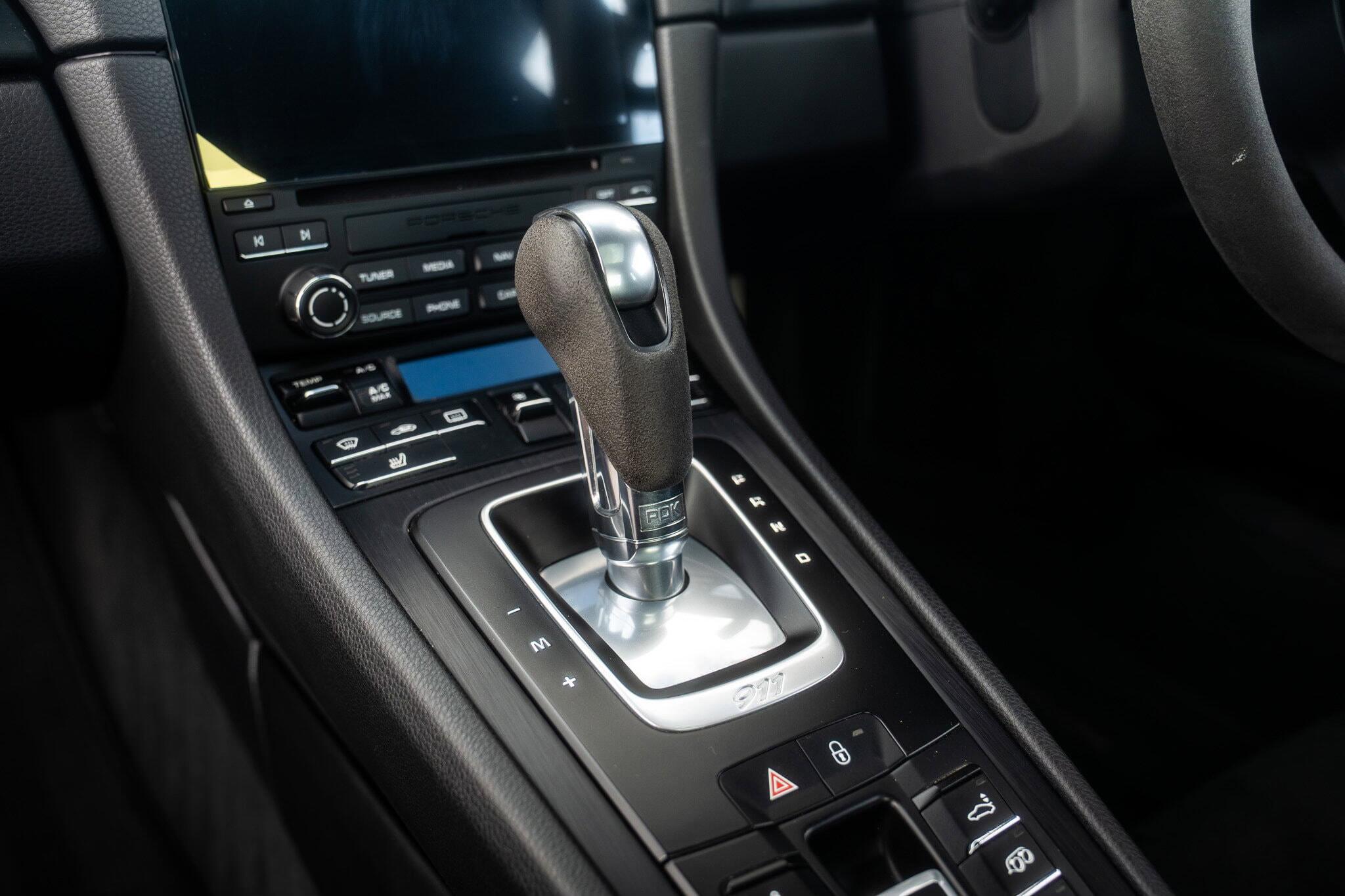 Porsche 911 view 50