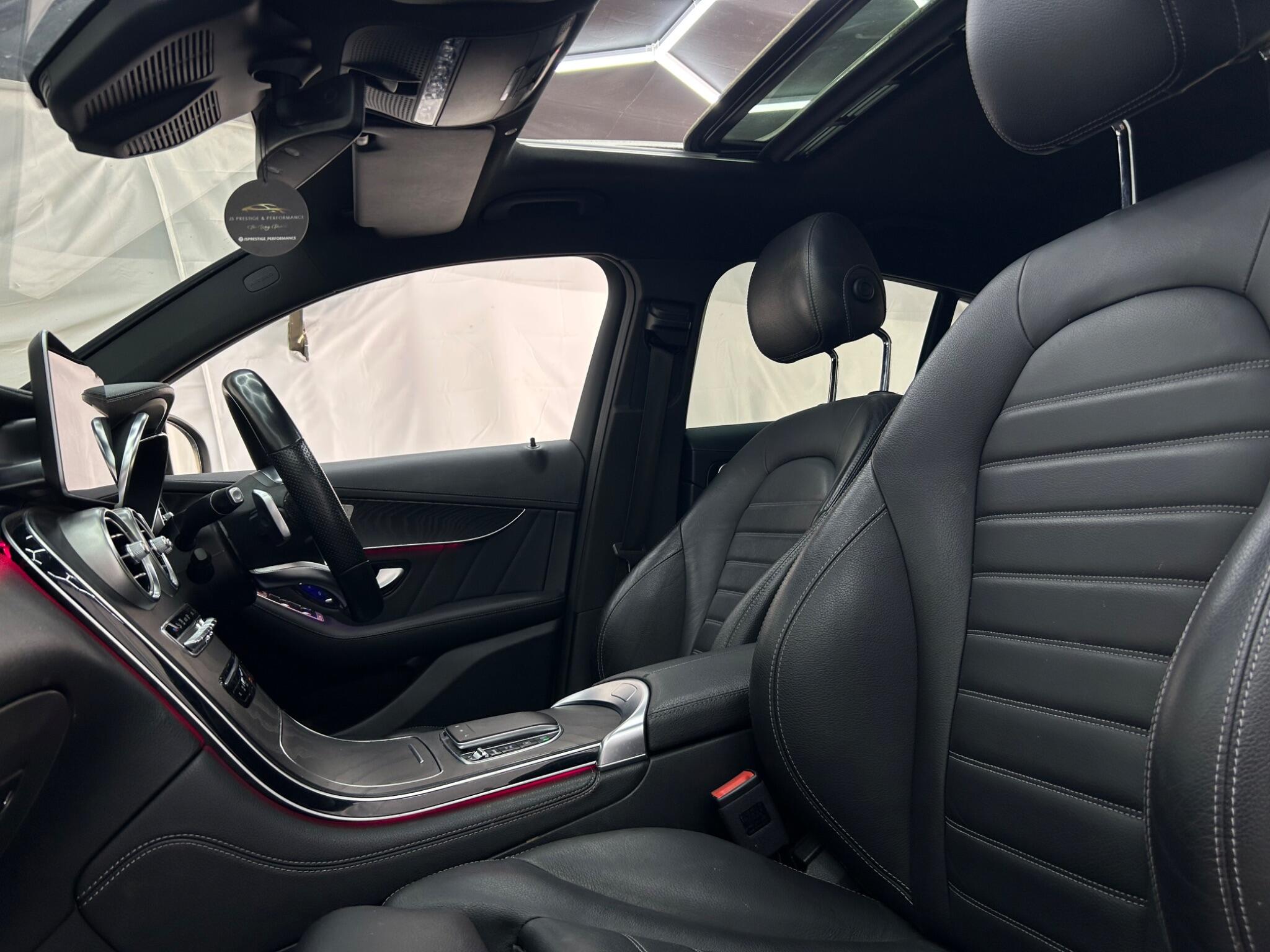 Mercedes-Benz GLC view 52