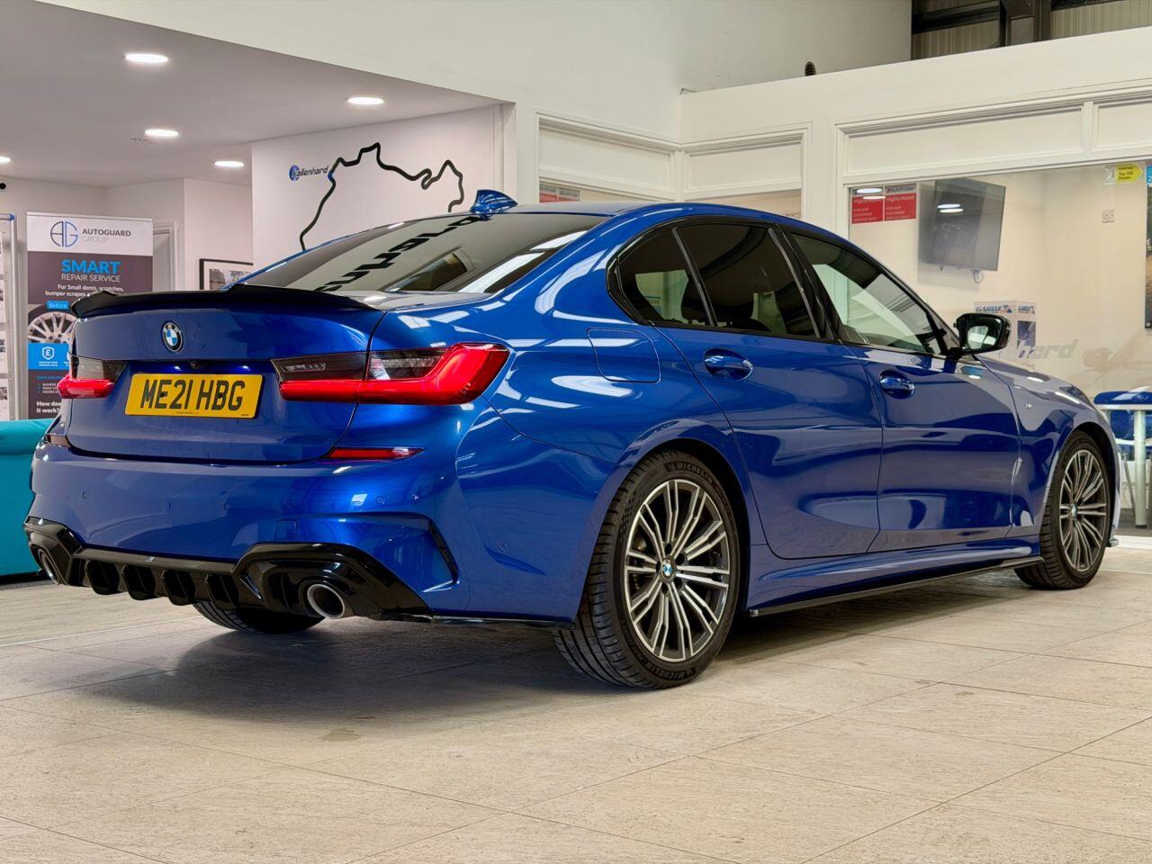 BMW 3 Series view 13