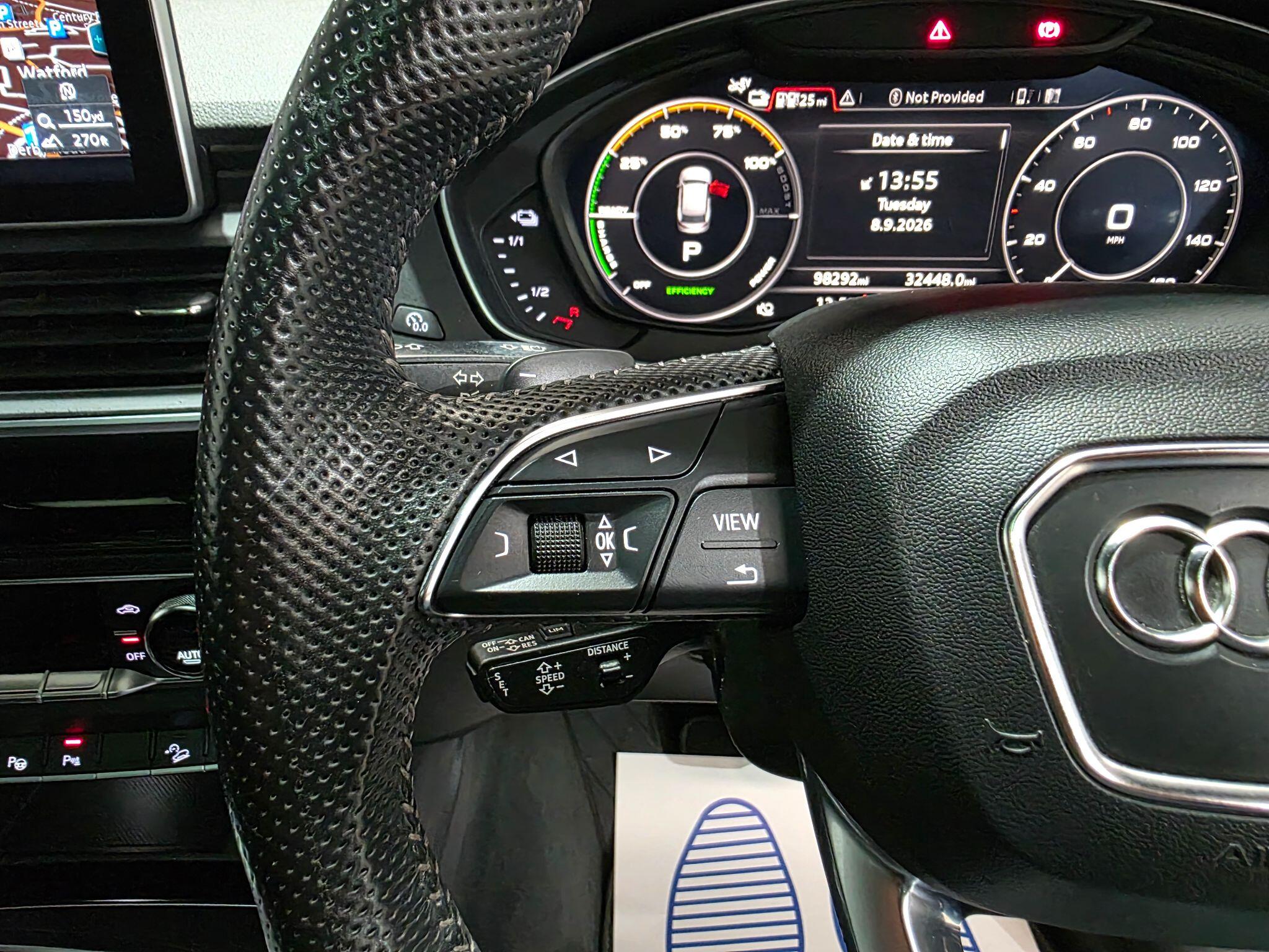 Audi Q5 view 26