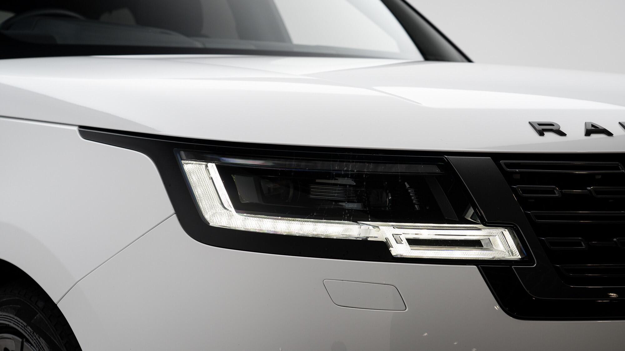 Land Rover Range Rover view 14