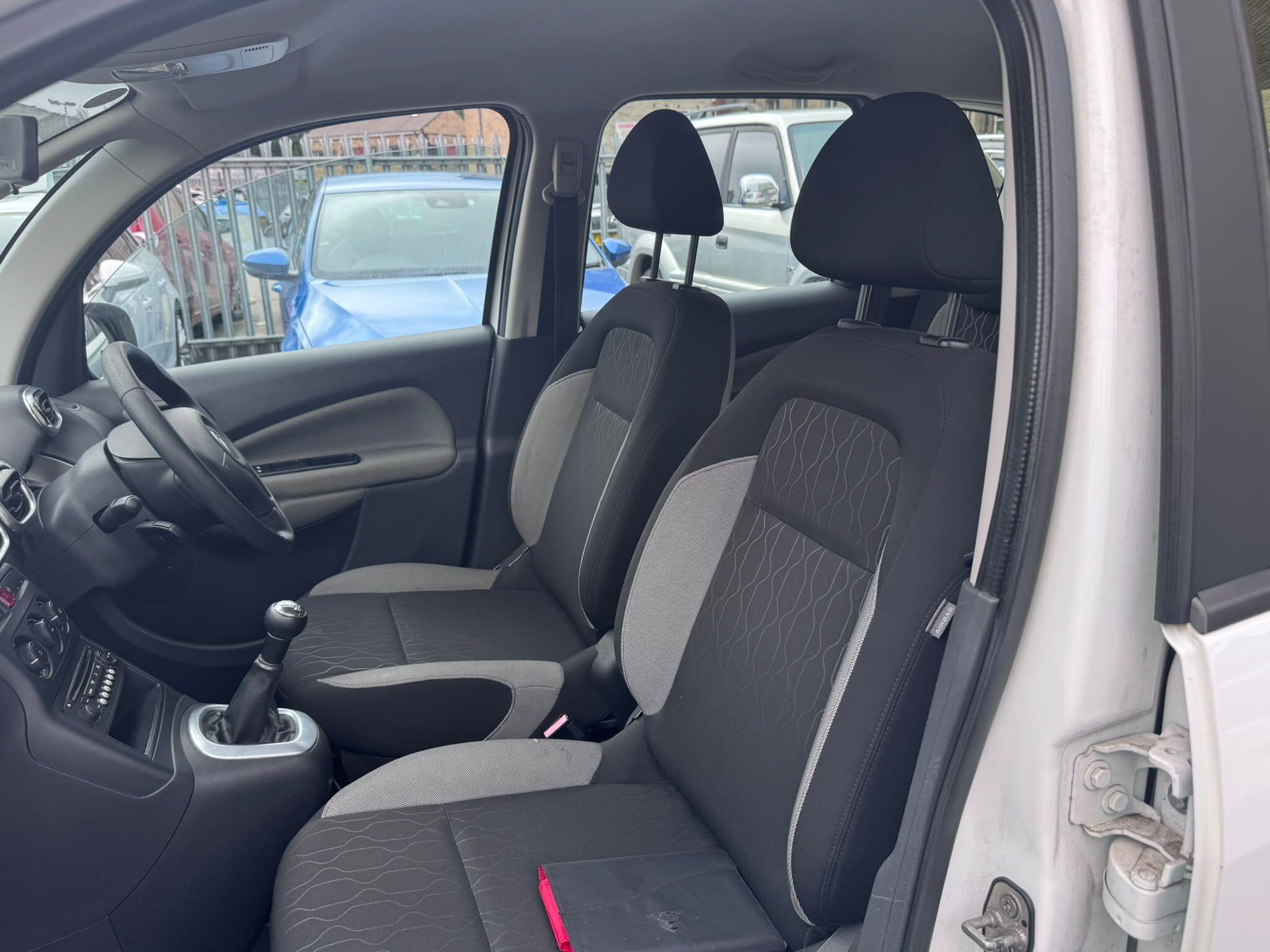 Citroen C3 Picasso view 39