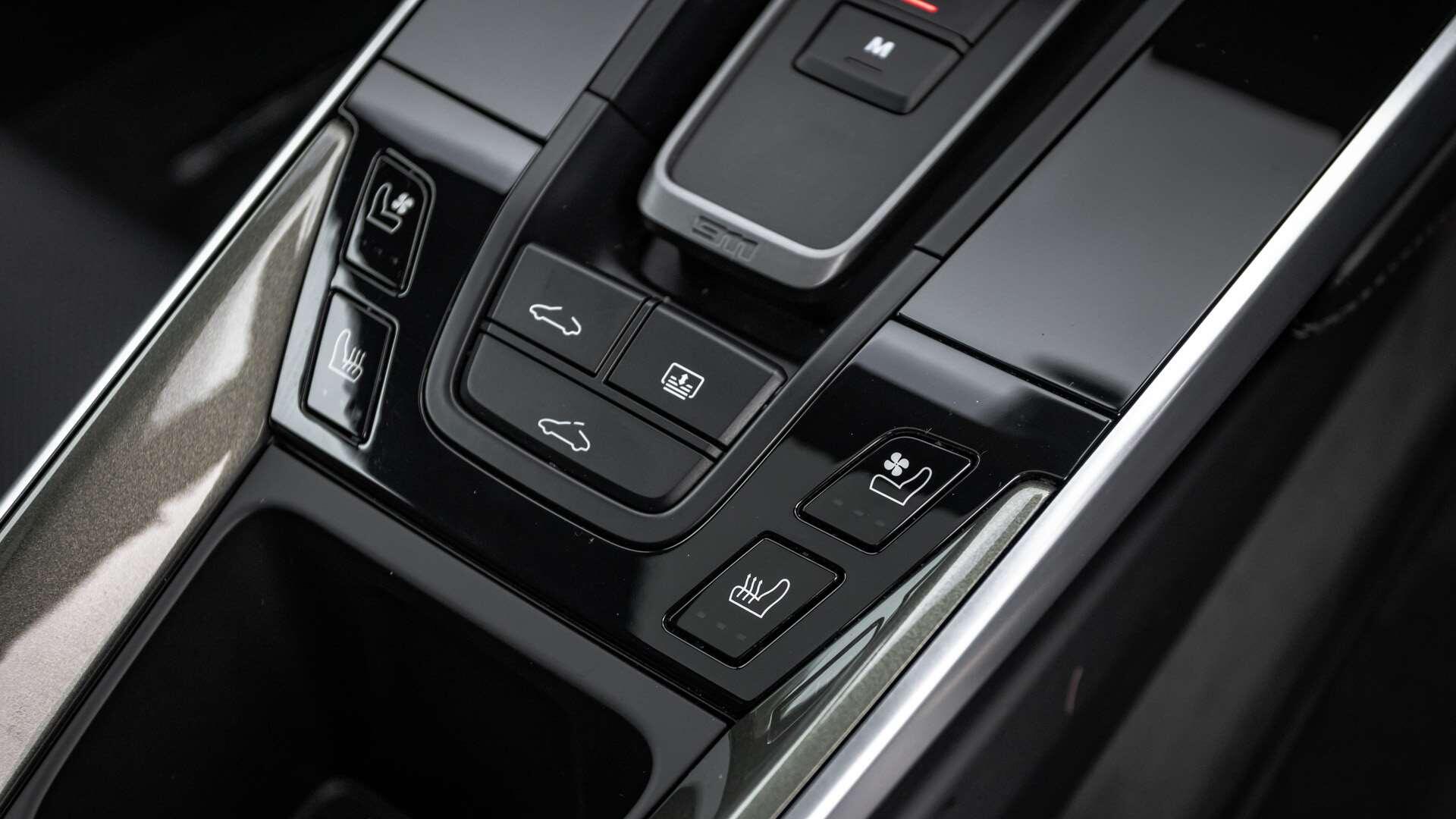 Porsche Panamera view 25