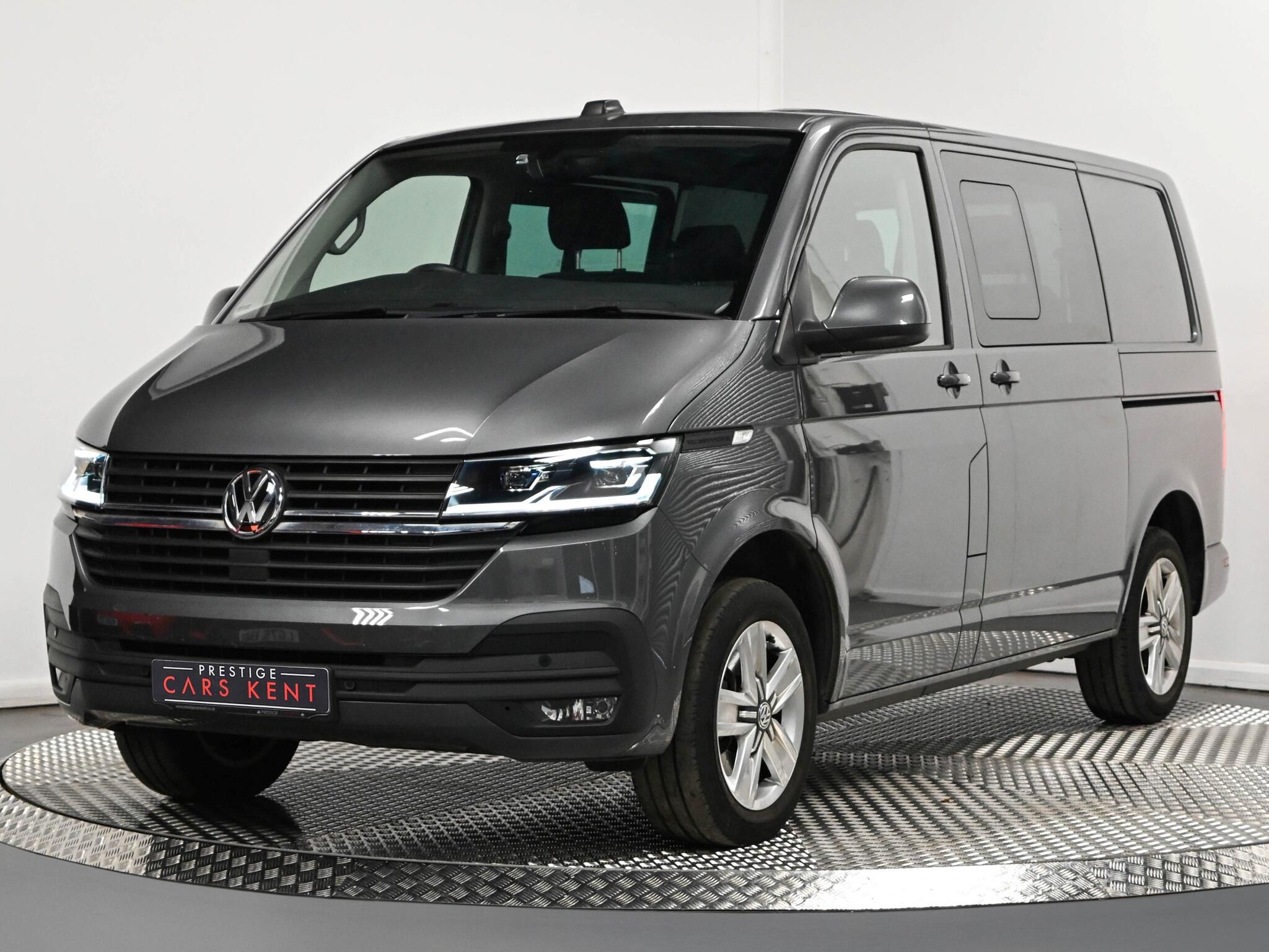 Volkswagen Transporter view 6