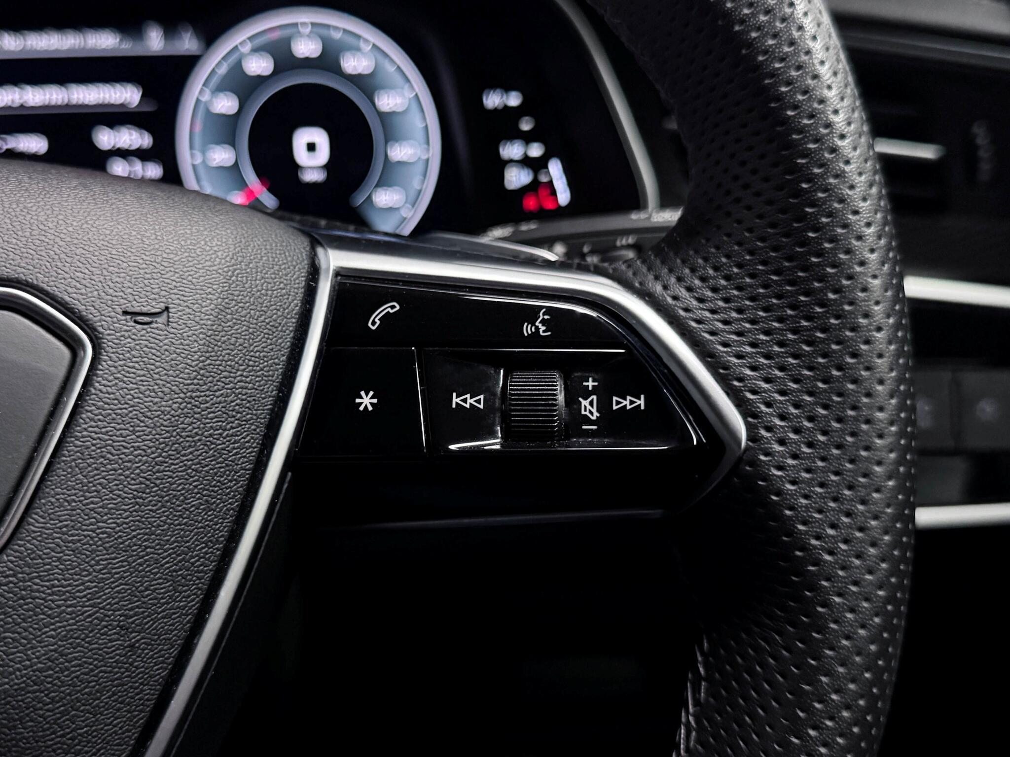 Audi A6 view 34