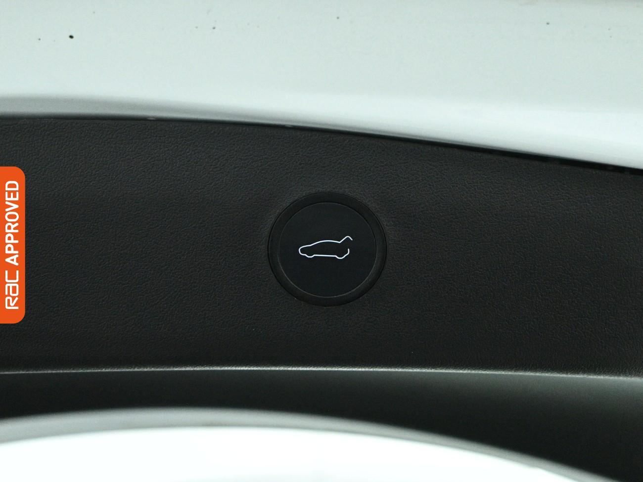 Tesla Model 3 view 27