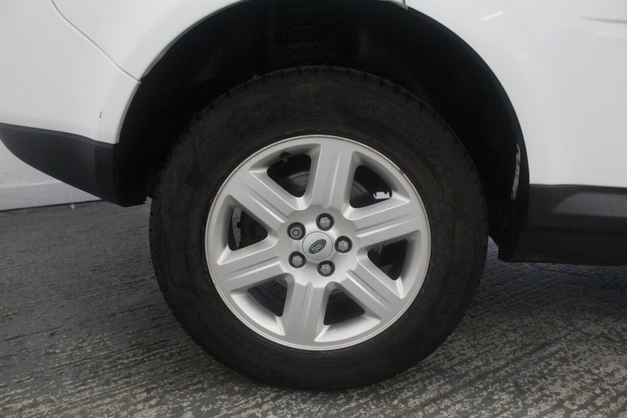 Land Rover Freelander view 50
