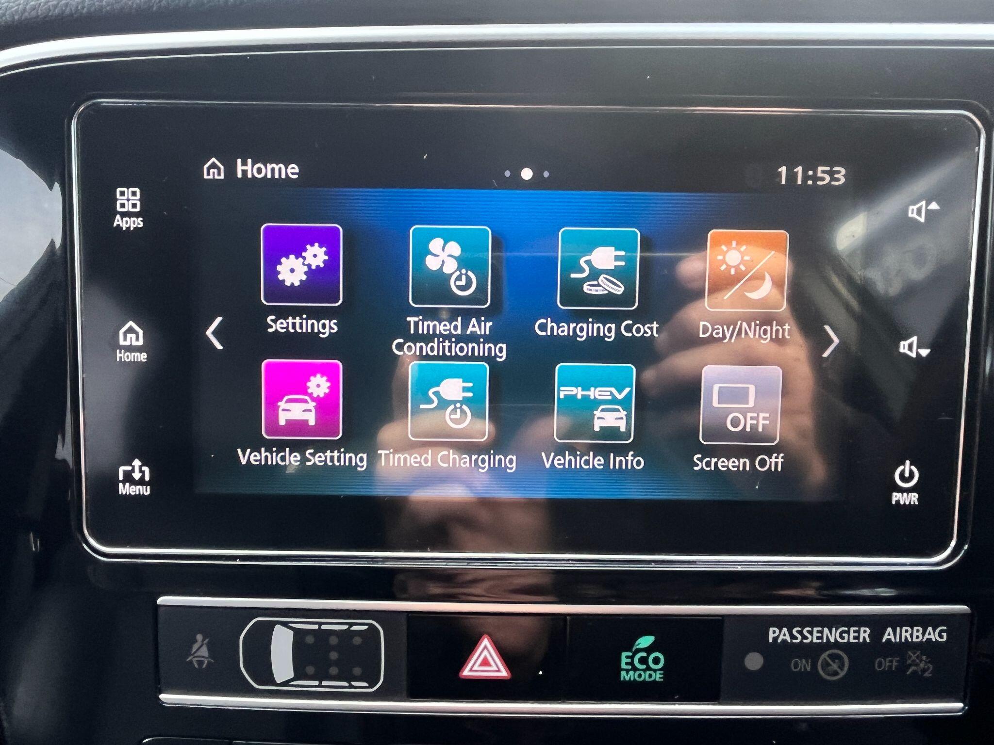 Mitsubishi Outlander view 26