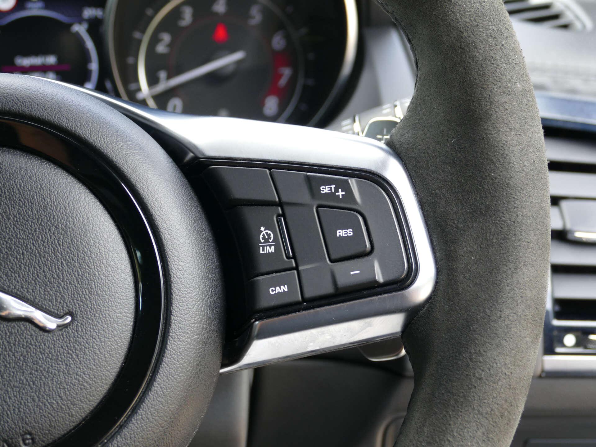 Jaguar F-Type view 47