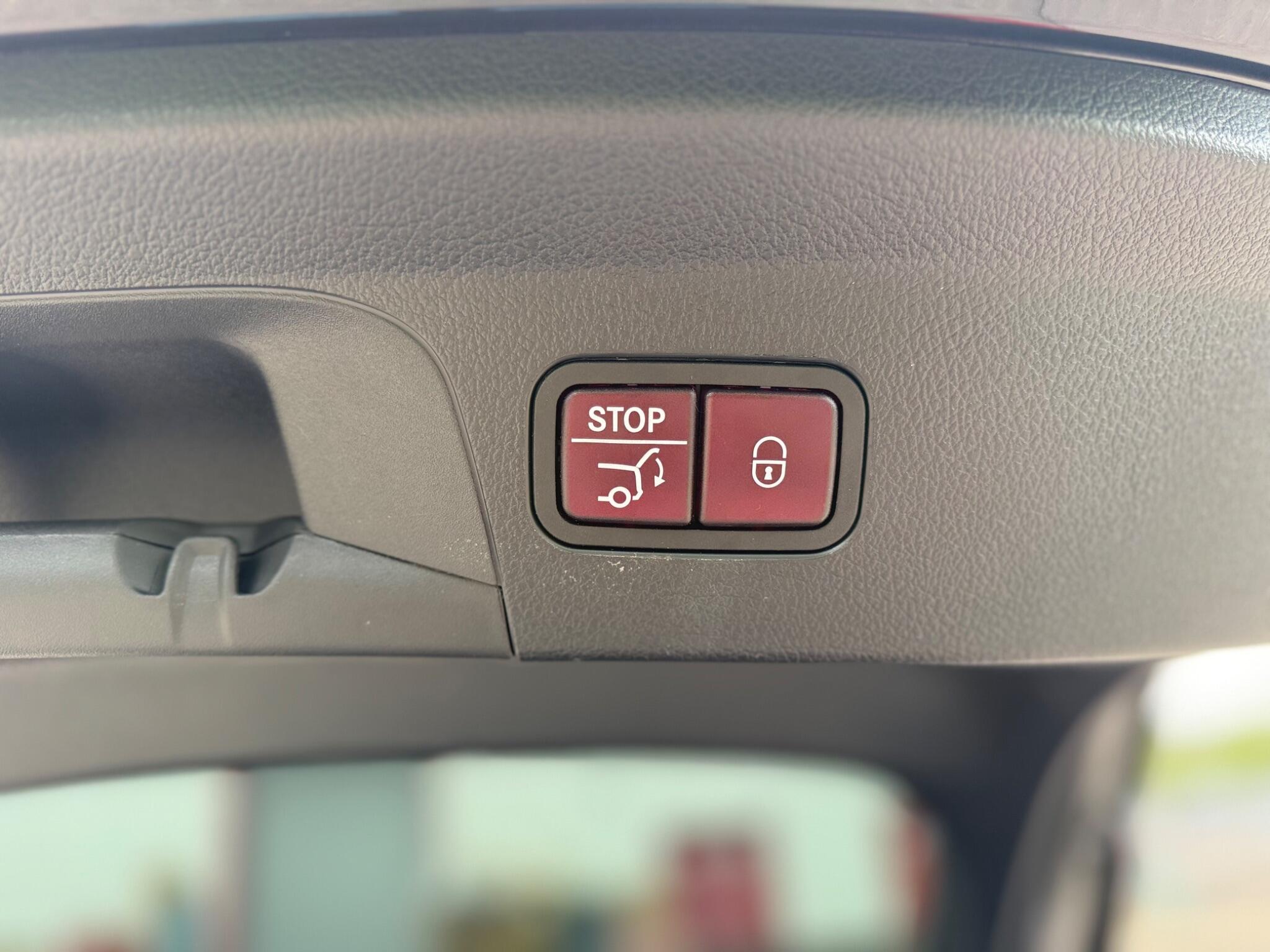 Mercedes-Benz GLE view 13