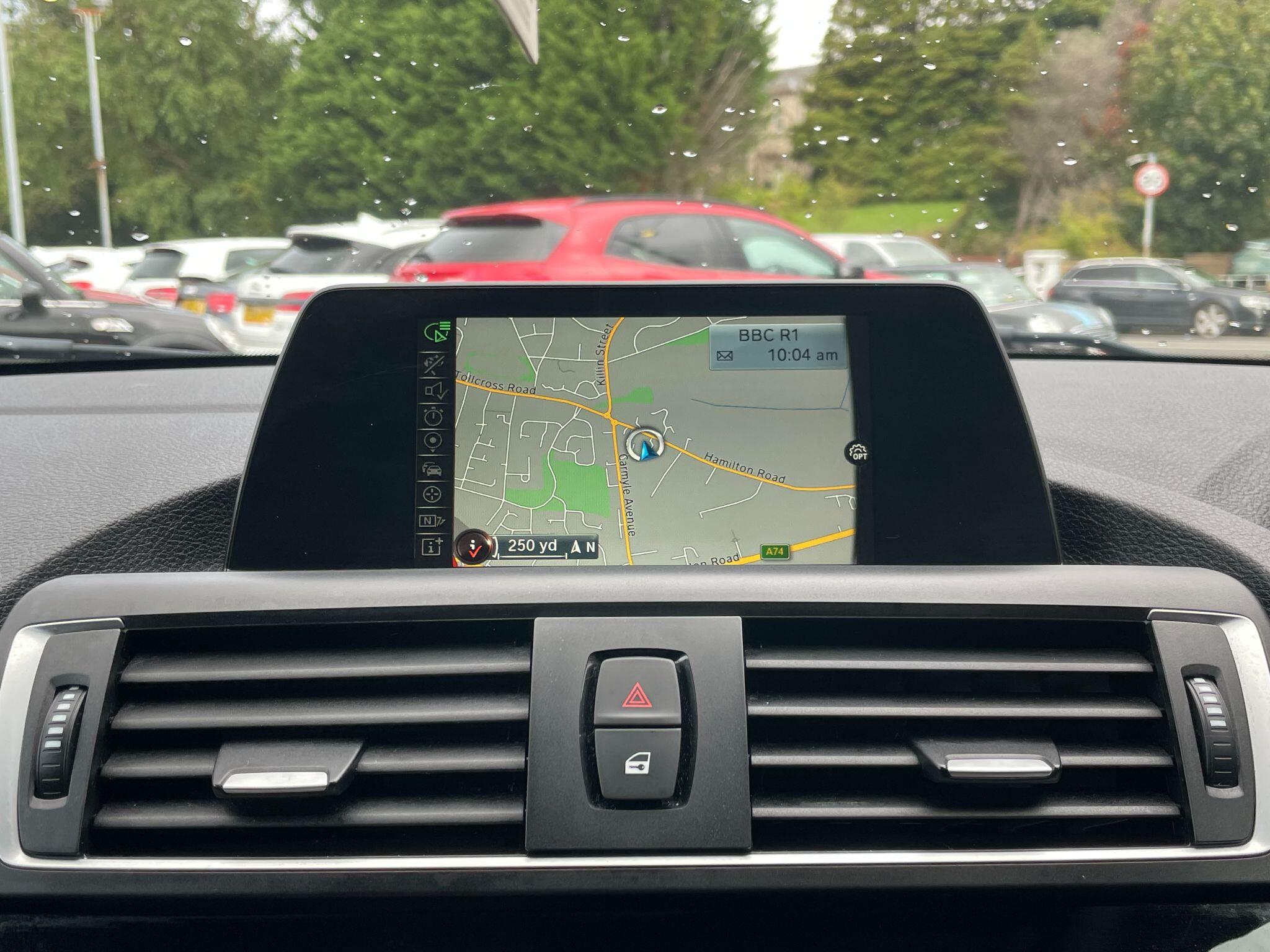BMW 1 Series view 22