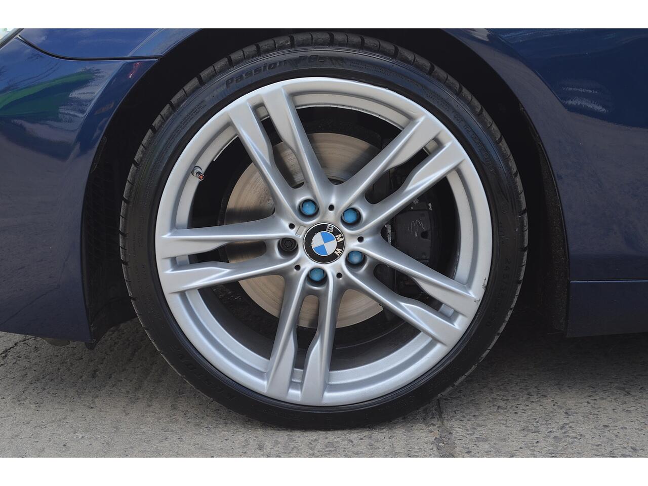 BMW 6 Series view 37