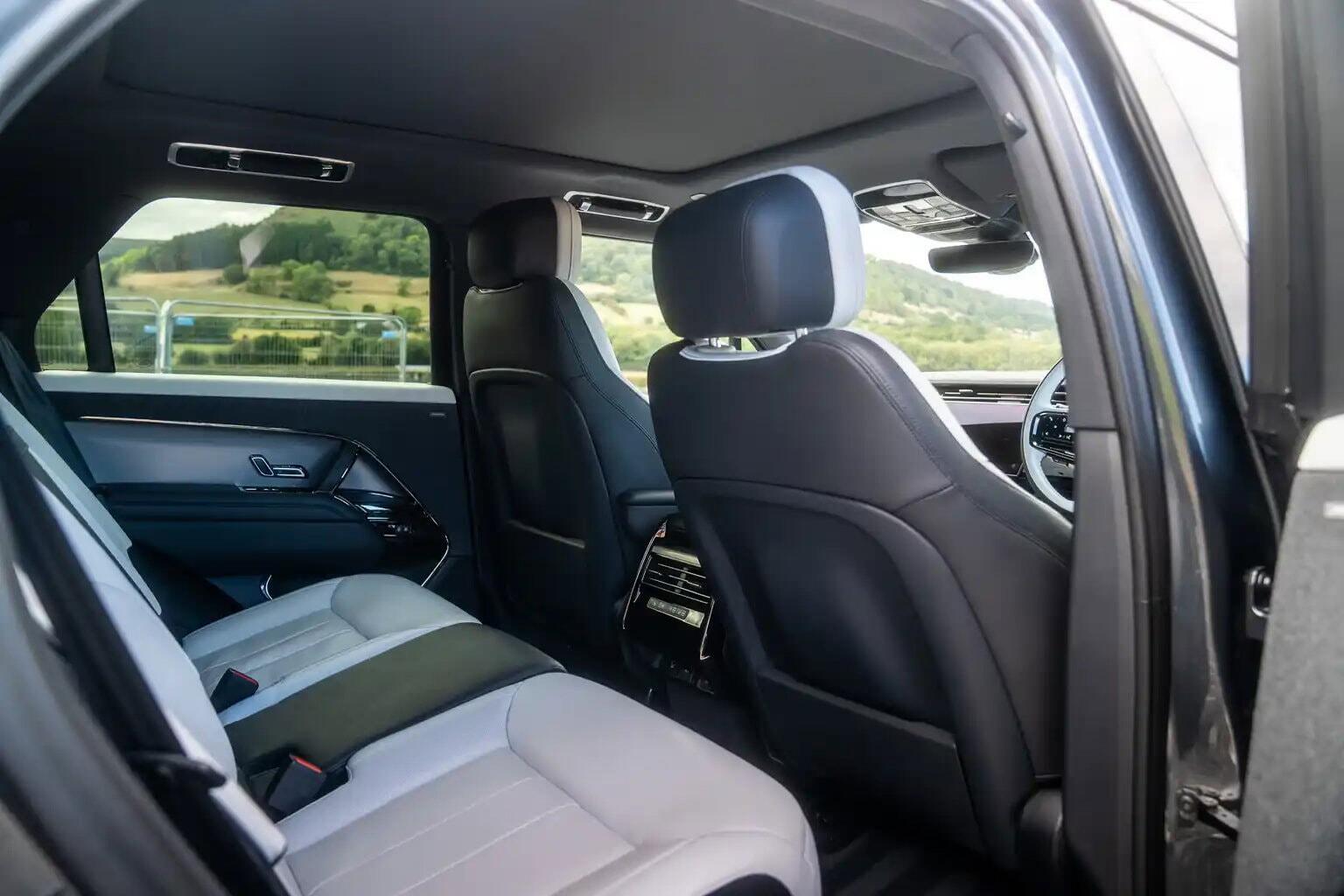 Land Rover Range Rover Sport view 28