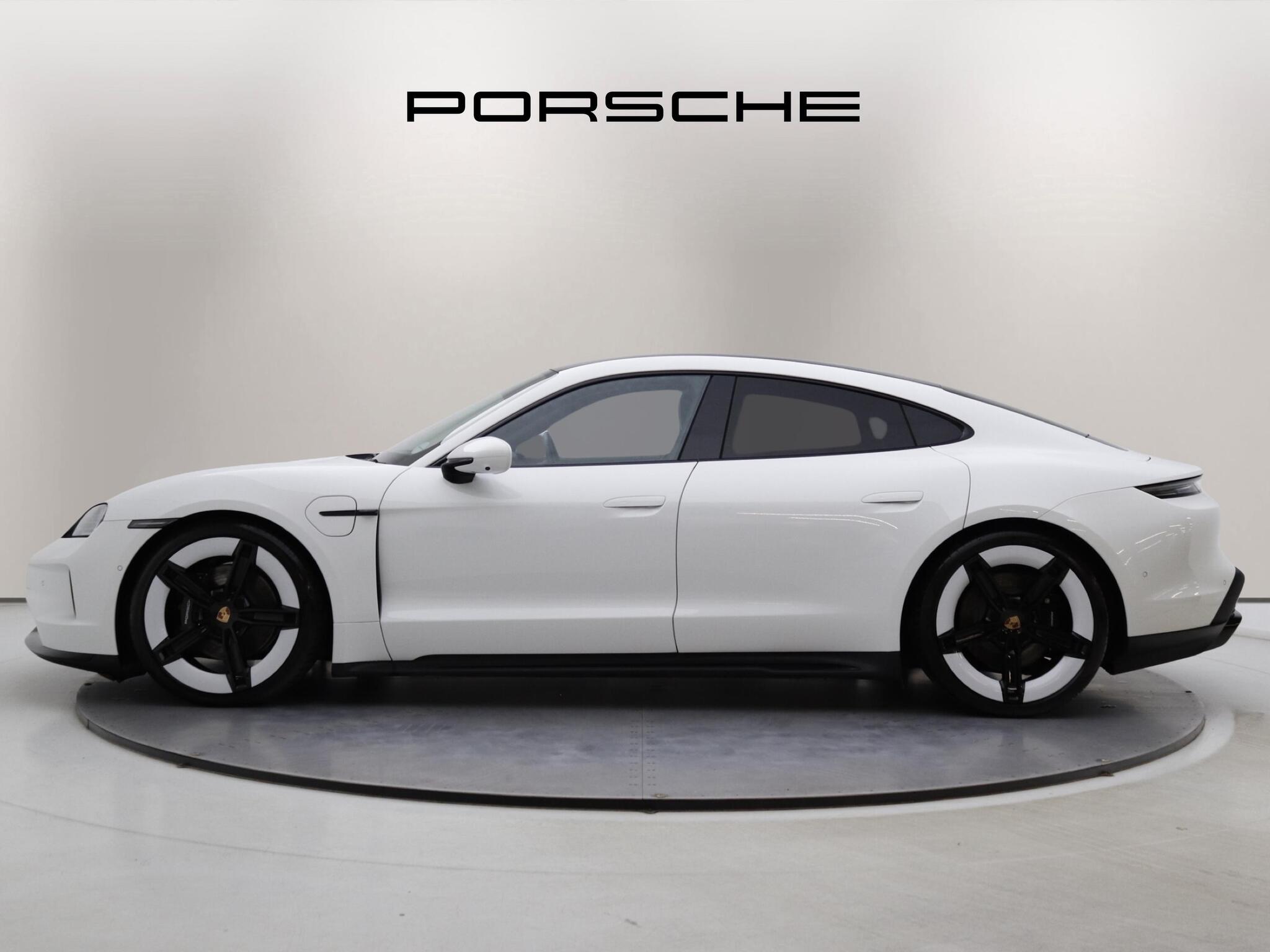 Porsche Taycan view 4