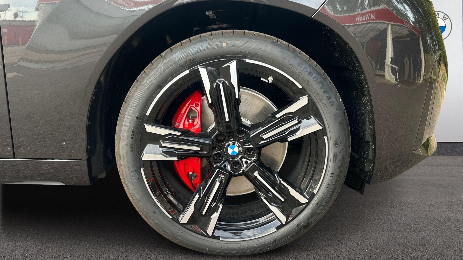 BMW X3 view 14