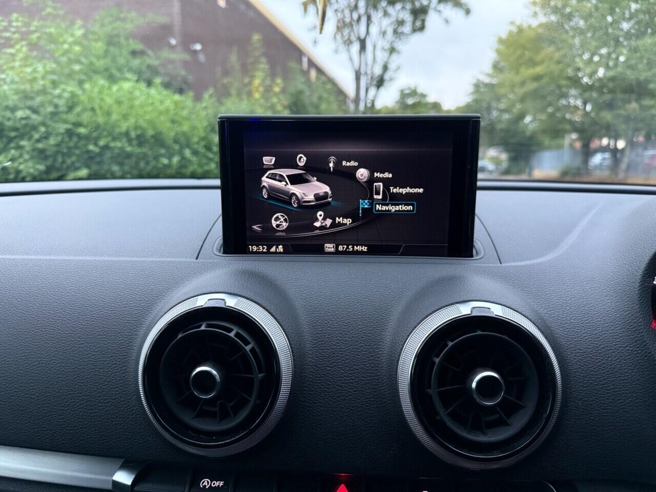 Audi A3 view 21