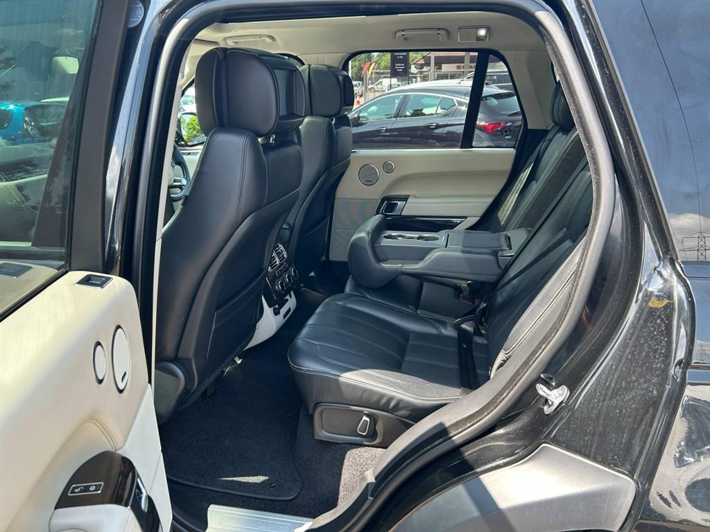 Land Rover Range Rover view 15