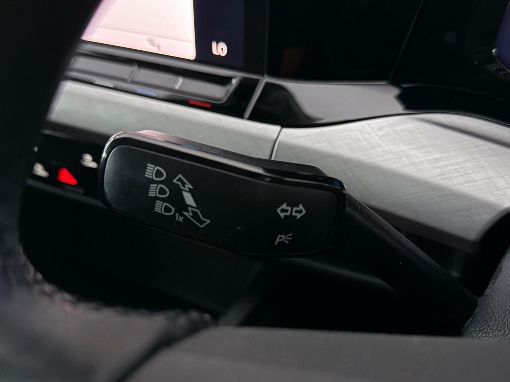 Volkswagen Golf view 17