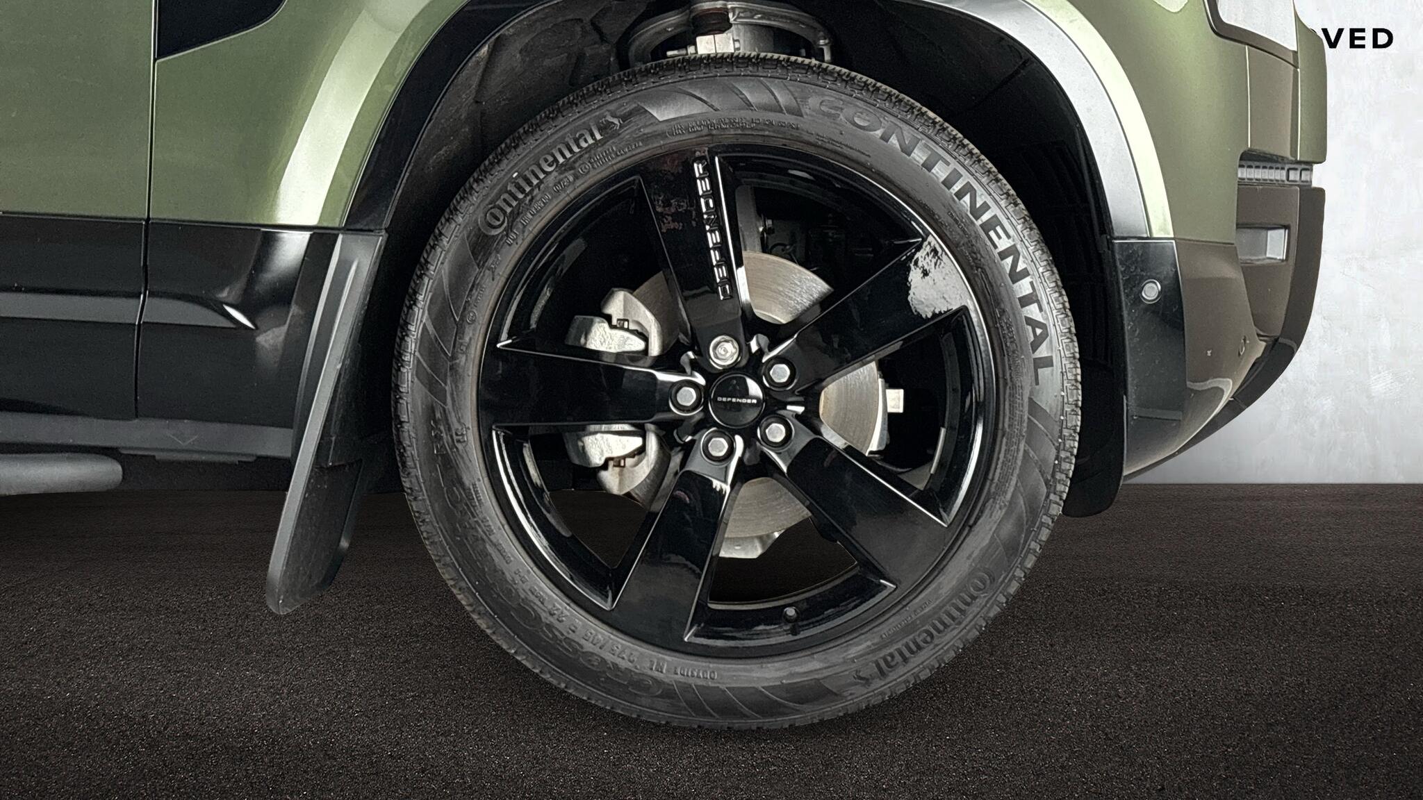 Land Rover Defender view 8