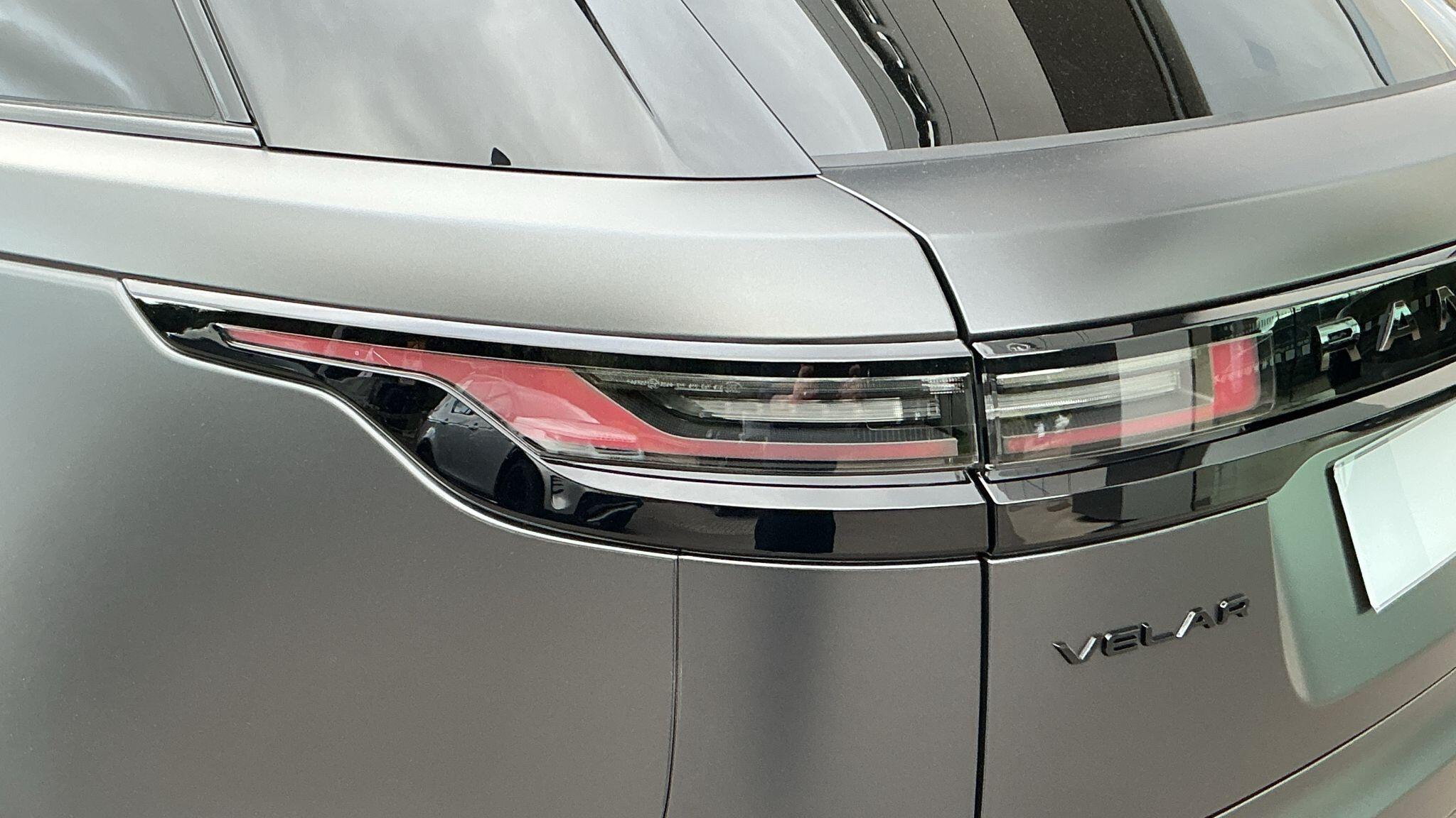 Land Rover Range Rover Velar view 41