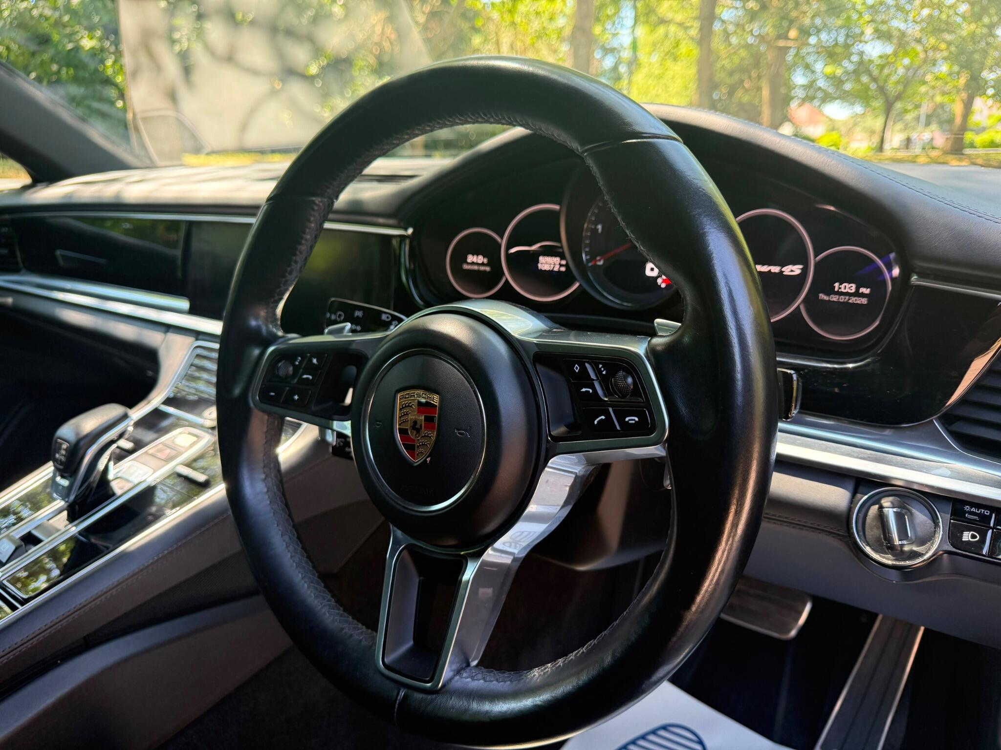 Porsche Panamera view 14