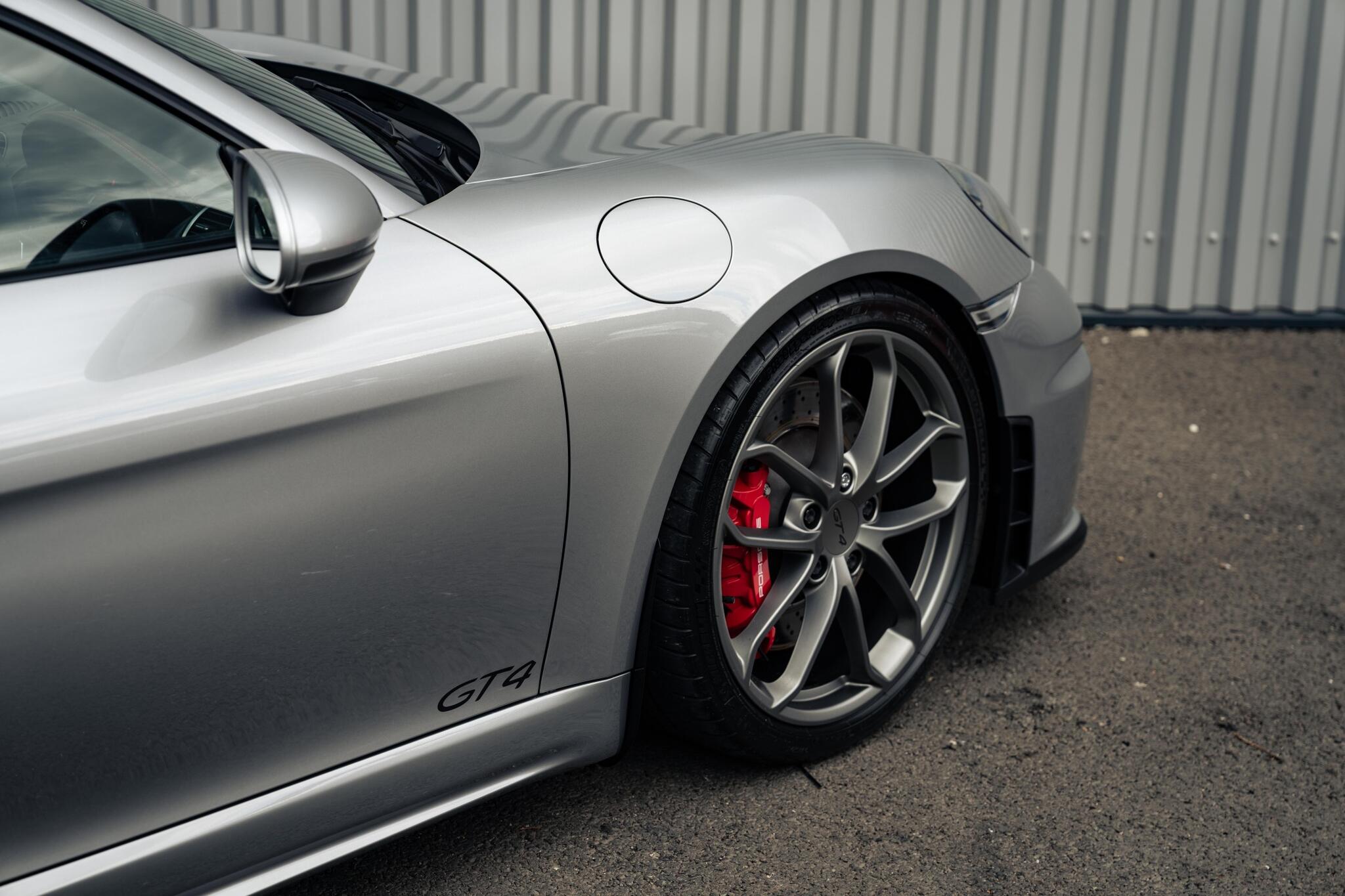Porsche 718 Cayman view 6