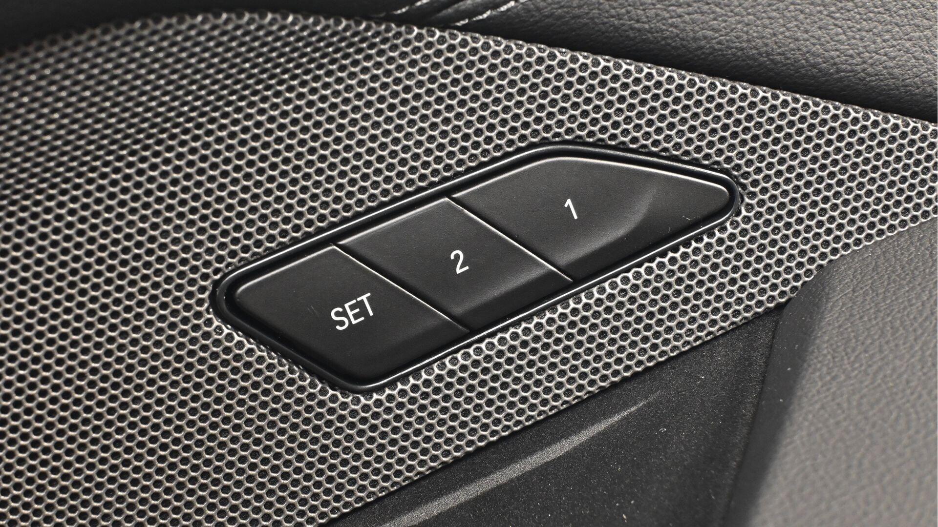 BMW I4 view 31